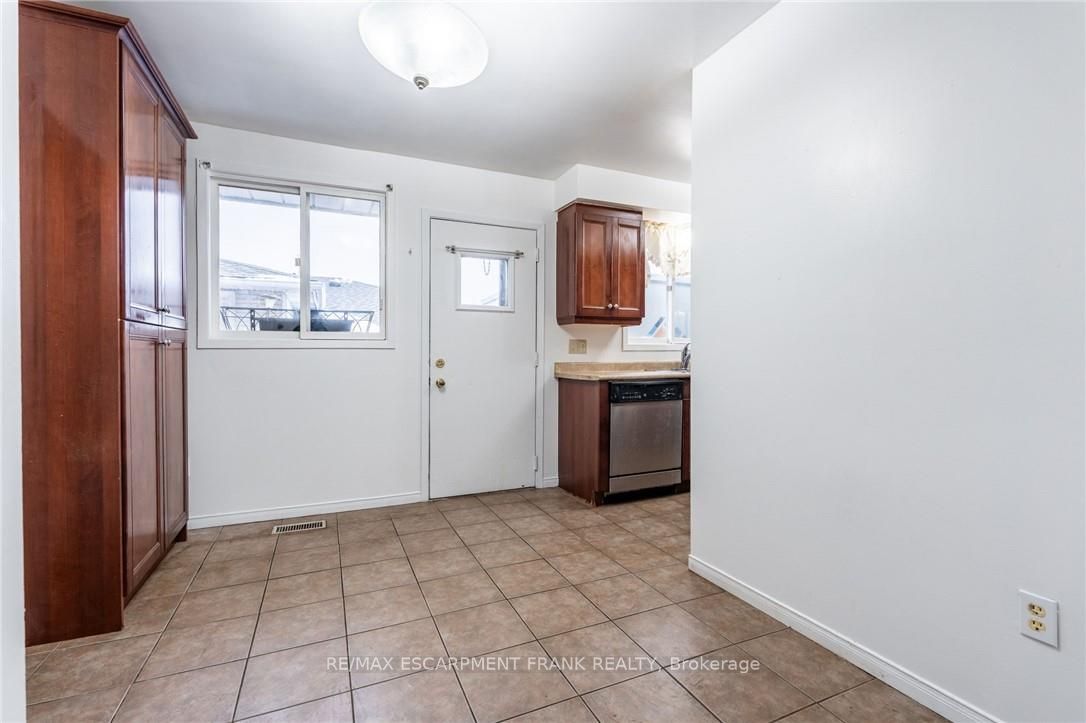 97 Guildwood Drive Property Photo 19