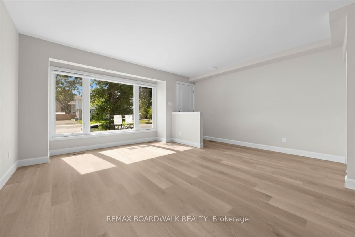 999 Meadowlands Drive Property Photo 6