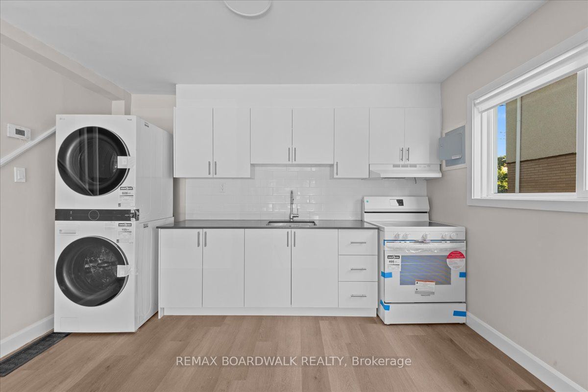 999 Meadowlands Drive Property Photo 7