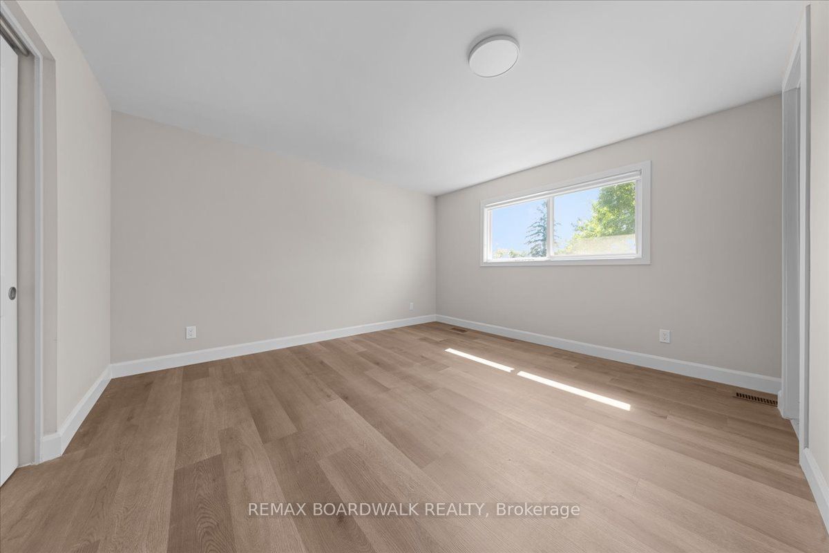 999 Meadowlands Drive Property Photo 17