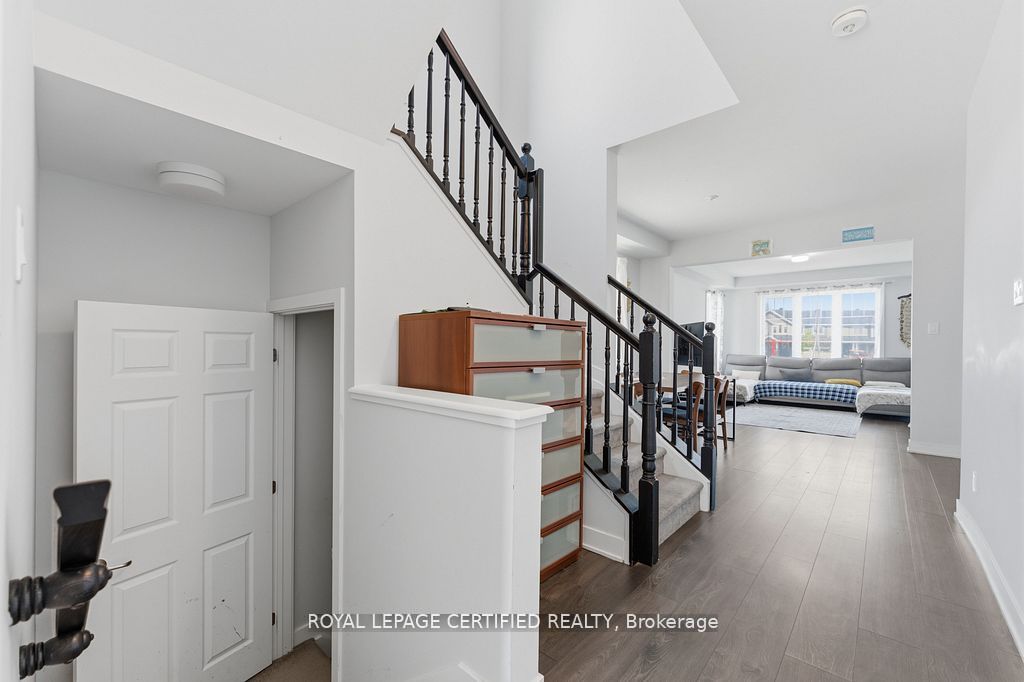 2177 Winsome Terrace Property Photo 8