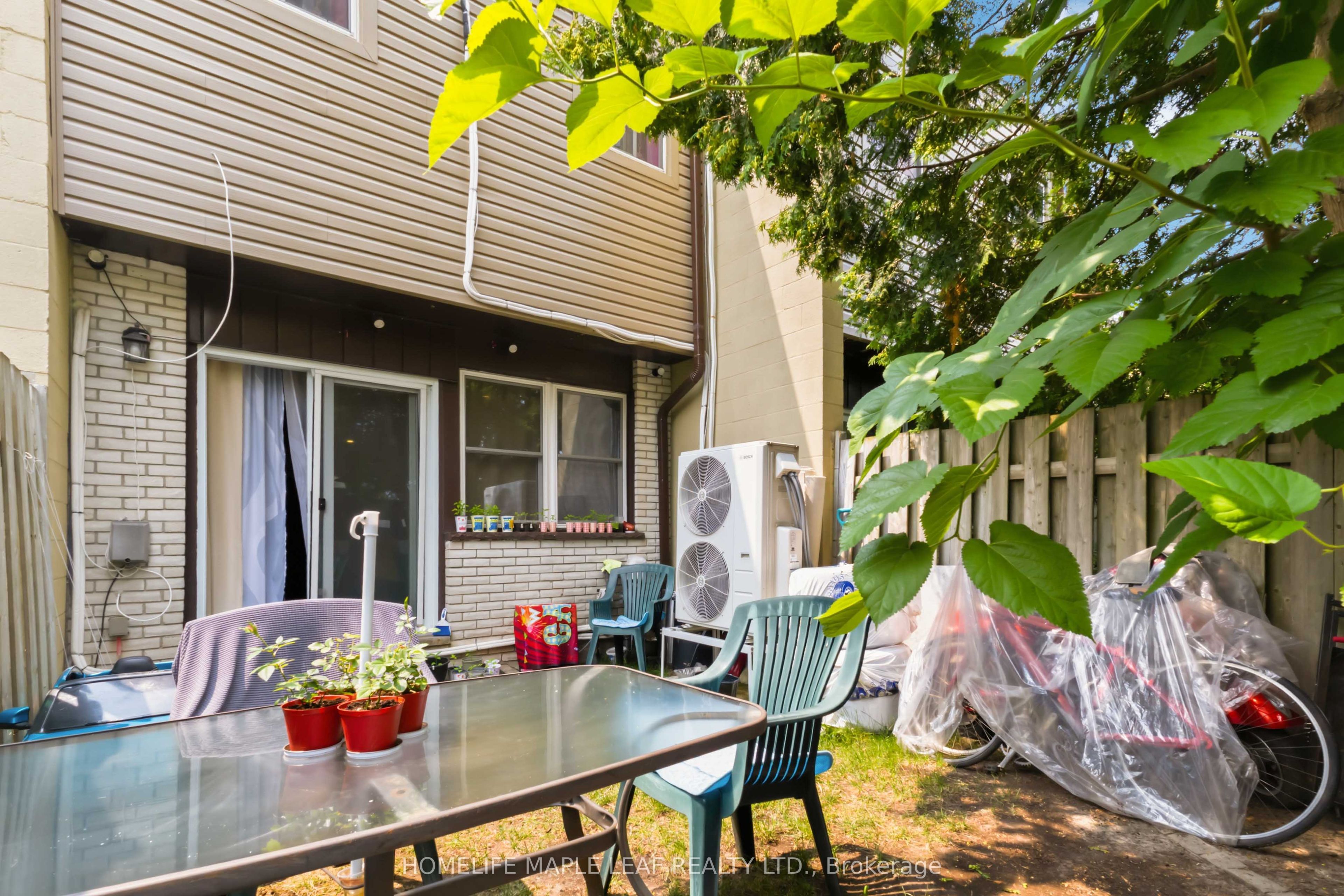 178 Grulke Street 19 Property Photo 25