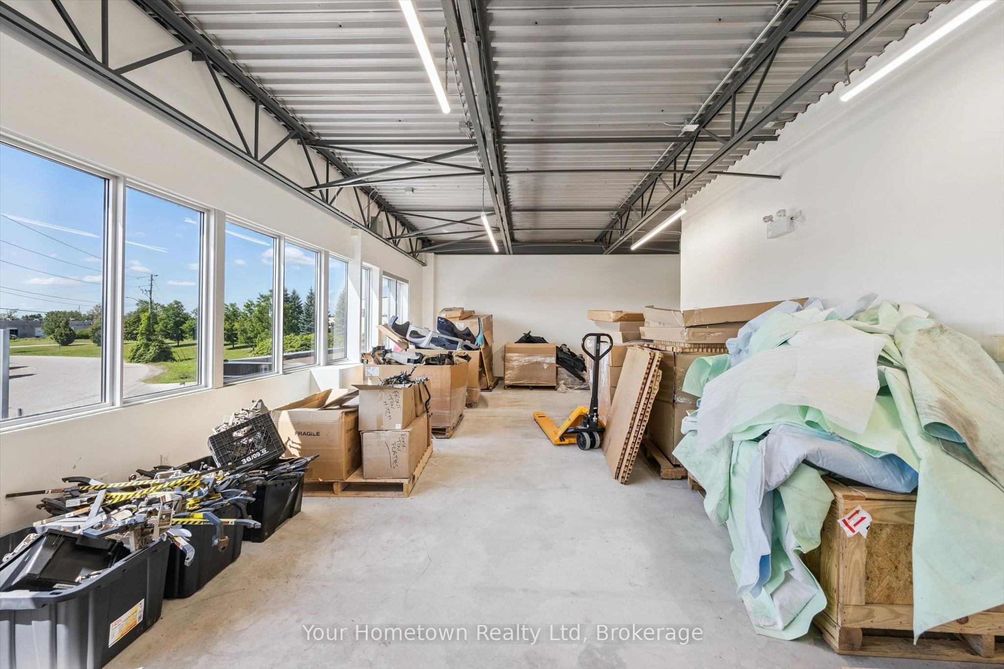 255 Thompson Drive Property Photo 13