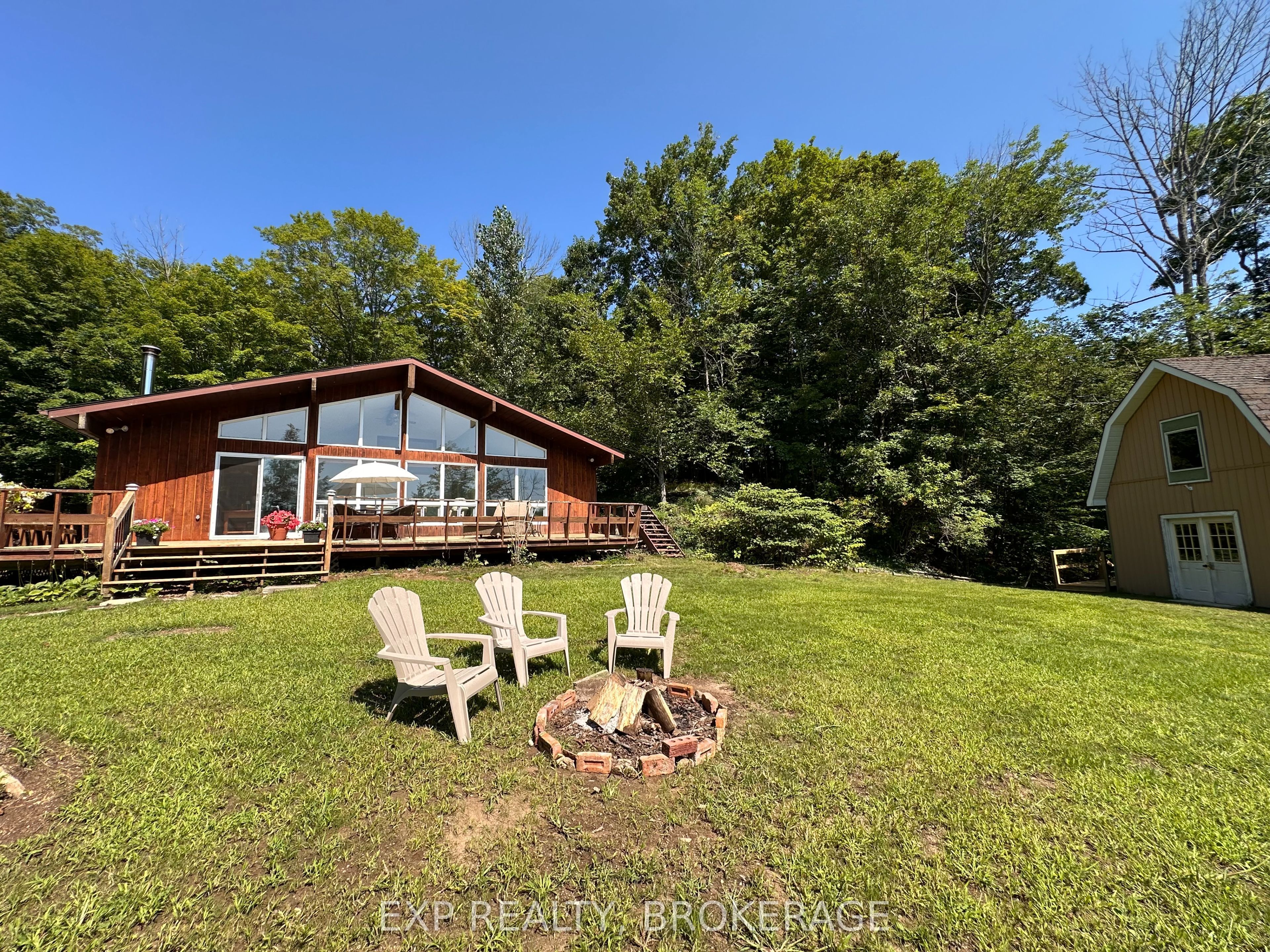 2103 Hambly Lane Property Photo 2