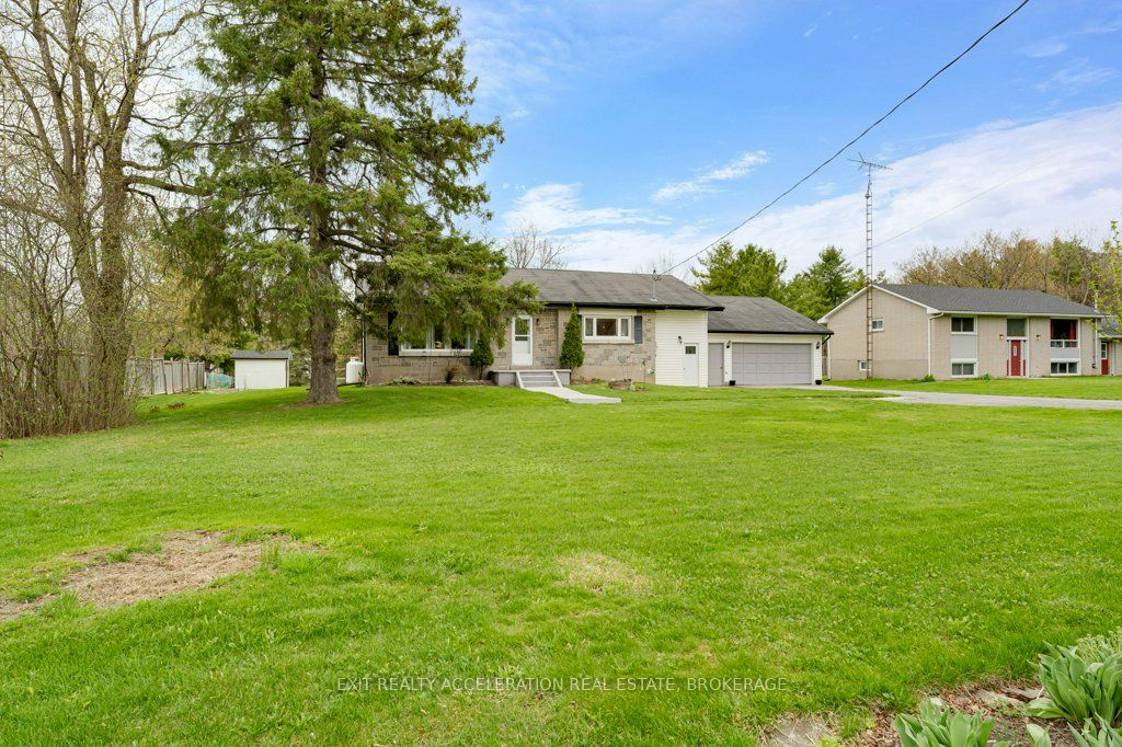 7520 County Road 2 E Property Photo 3
