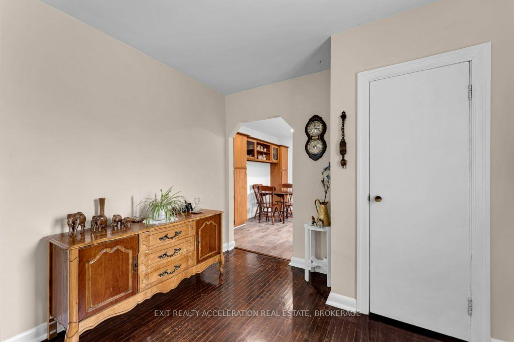 7520 County Road 2 E Property Photo 5