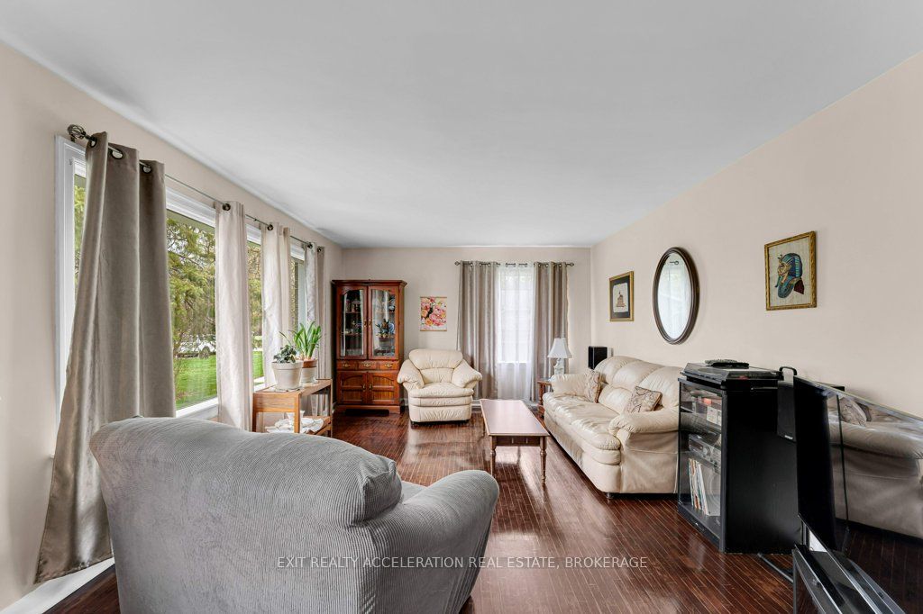 7520 County Road 2 E Property Photo 6