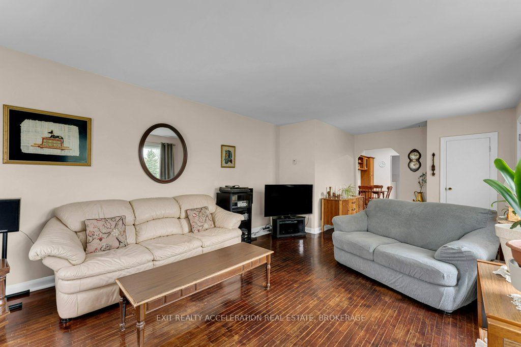 7520 County Road 2 E Property Photo 7