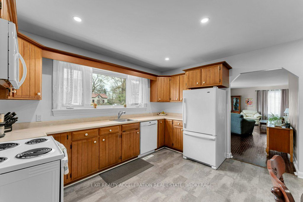 7520 County Road 2 E Property Photo 10