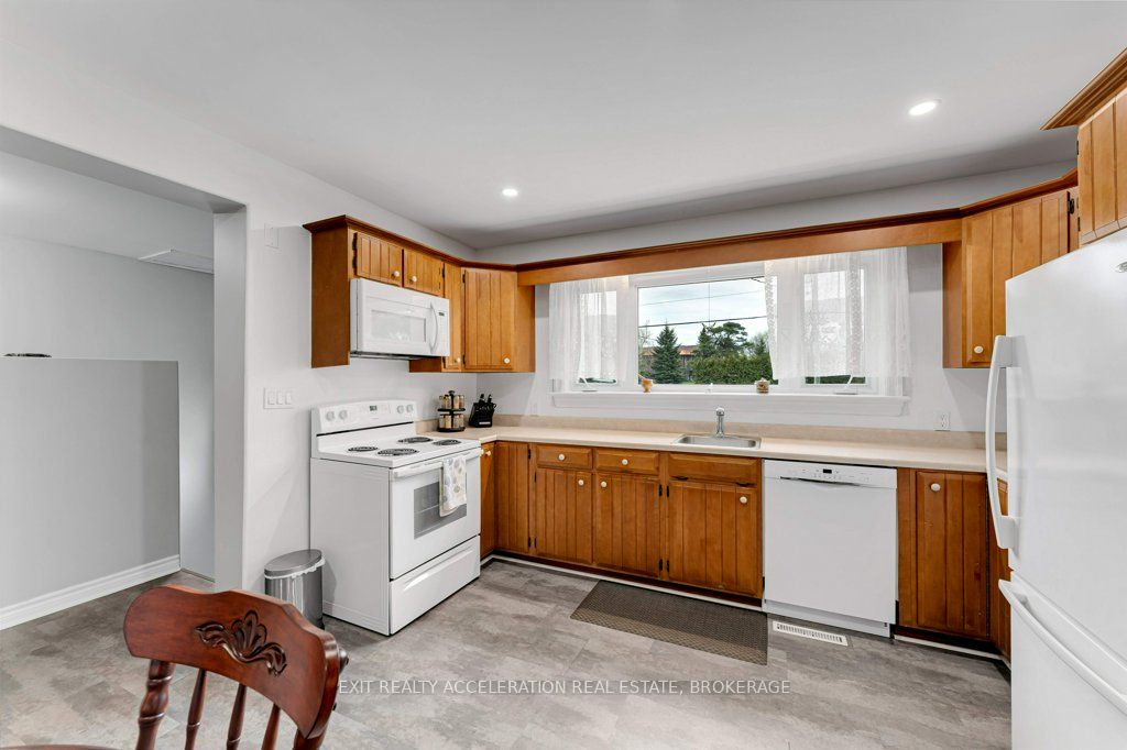 7520 County Road 2 E Property Photo 11