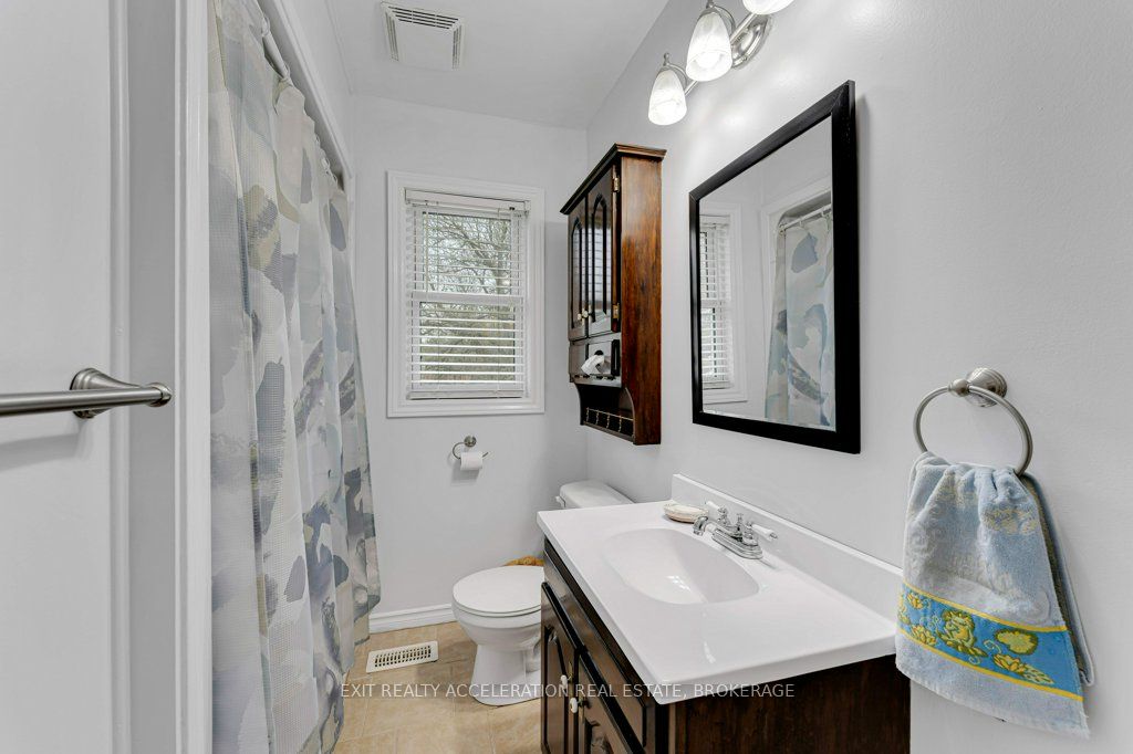 7520 County Road 2 E Property Photo 17