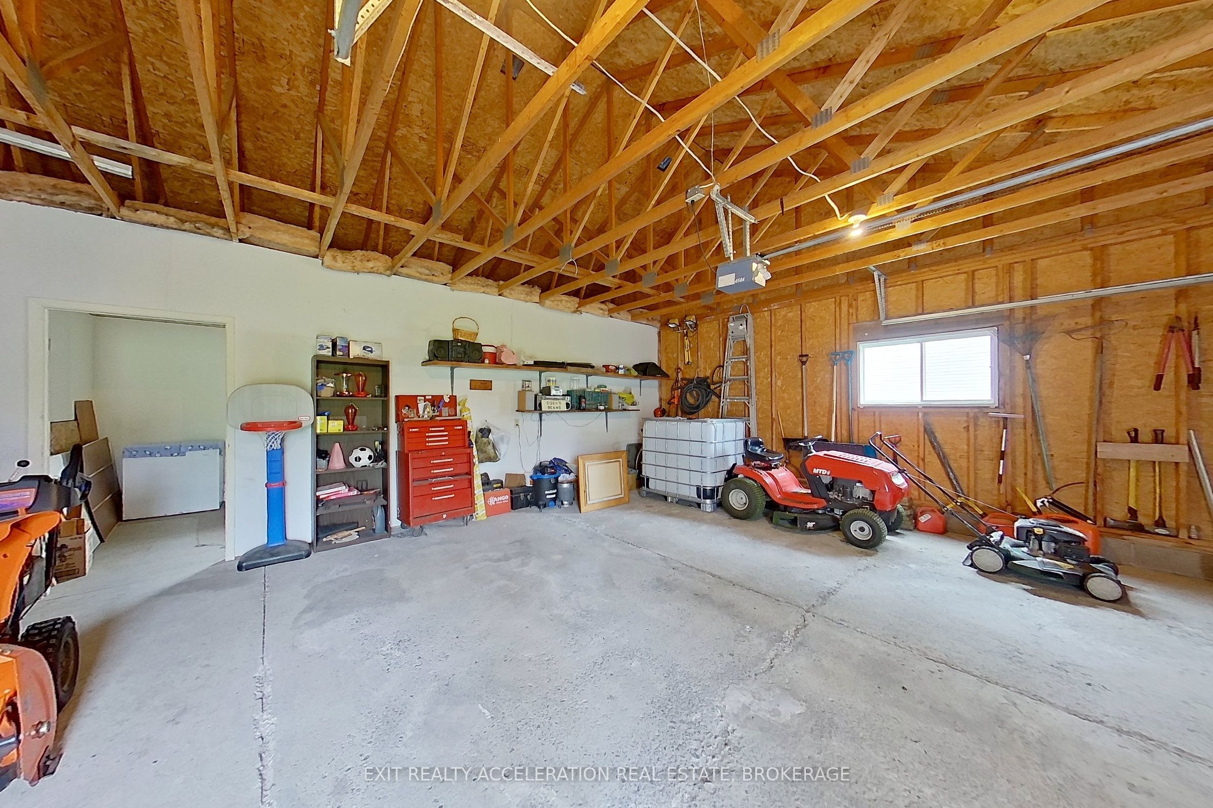 7520 County Road 2 E Property Photo 30