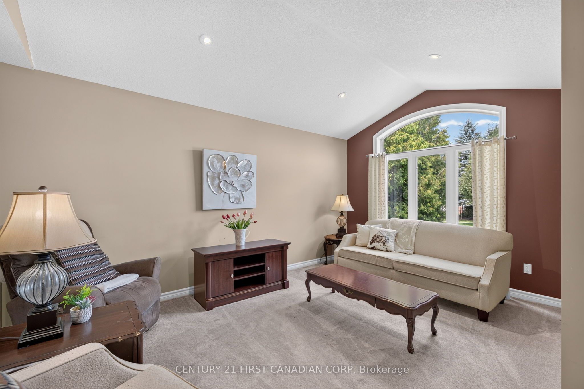 290 Mogg Street Property Photo 7