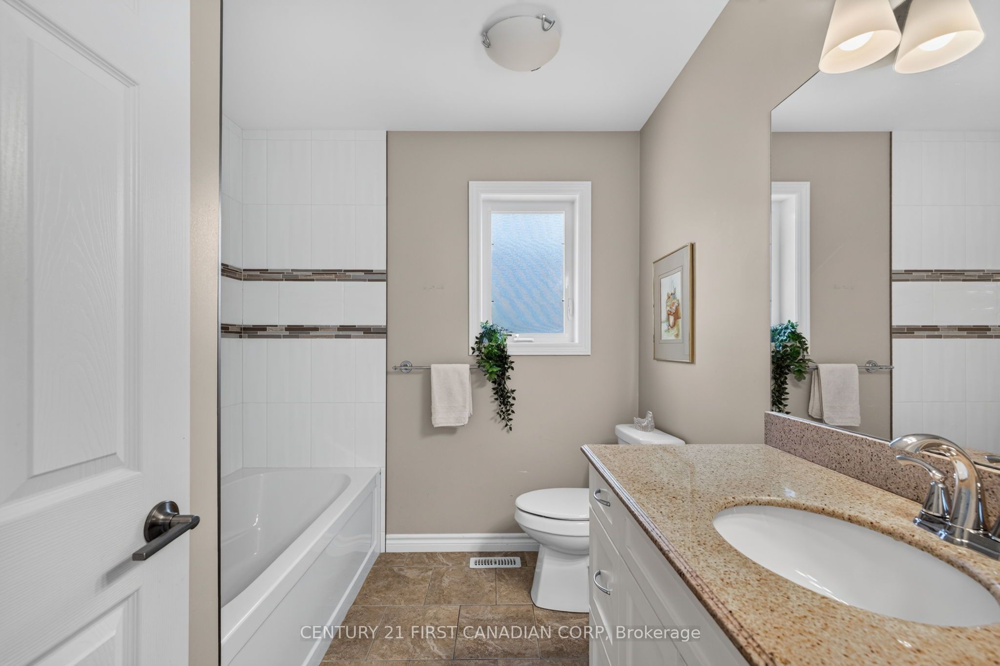 290 Mogg Street Property Photo 25