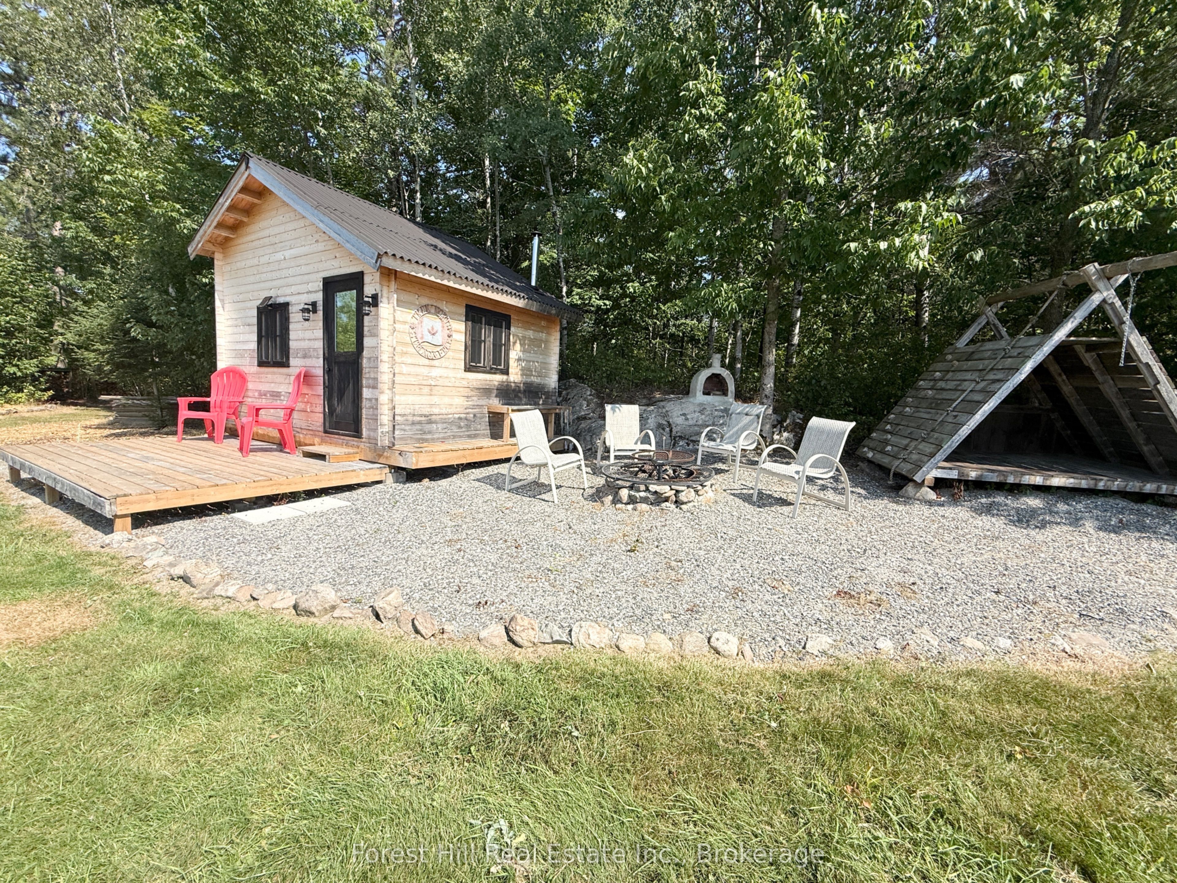 832 East Road Property Photo 7