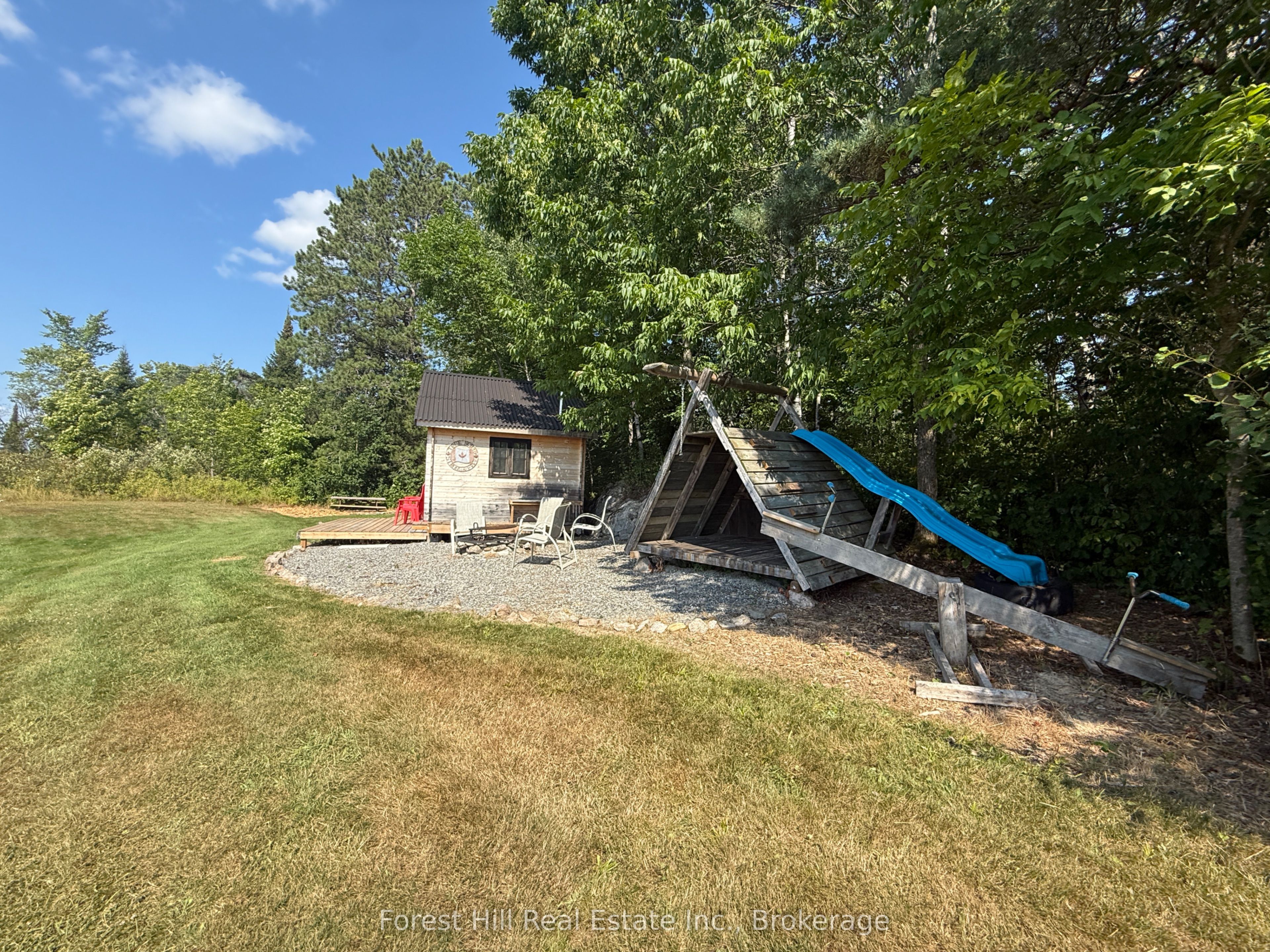 832 East Road Property Photo 8