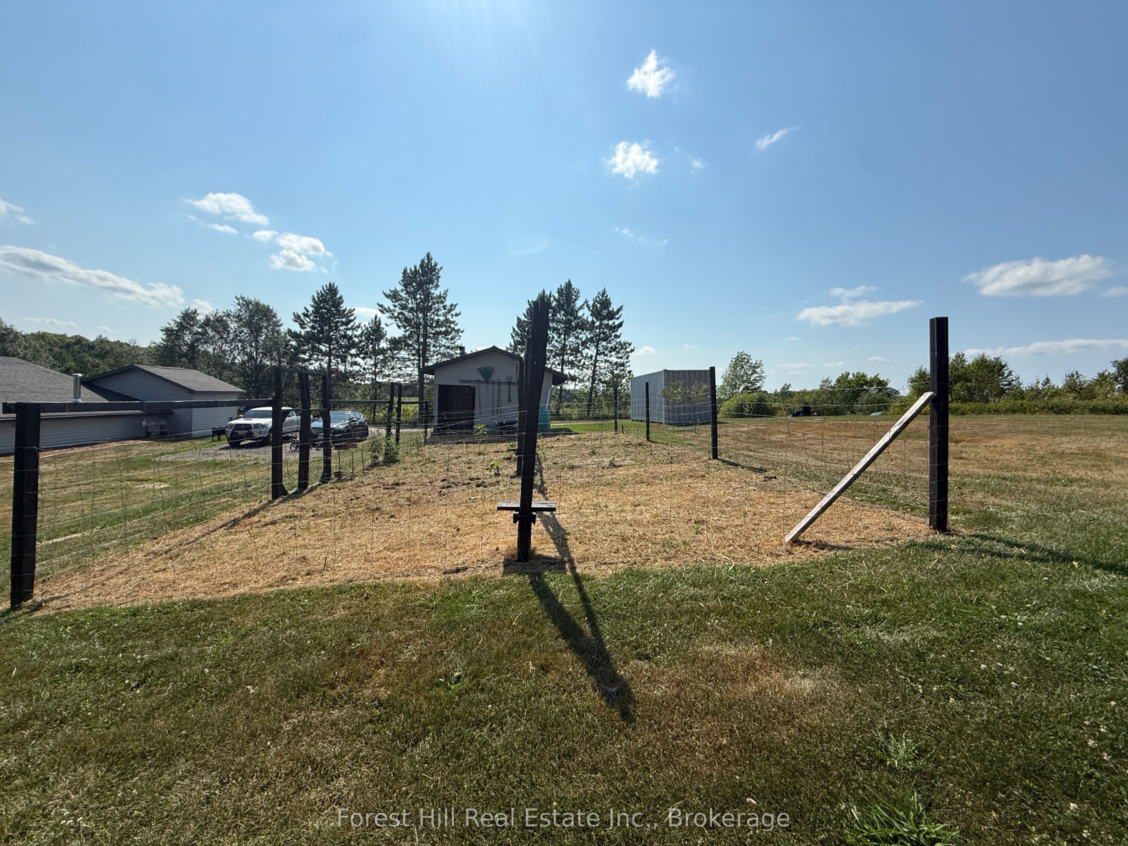 832 East Road Property Photo 14