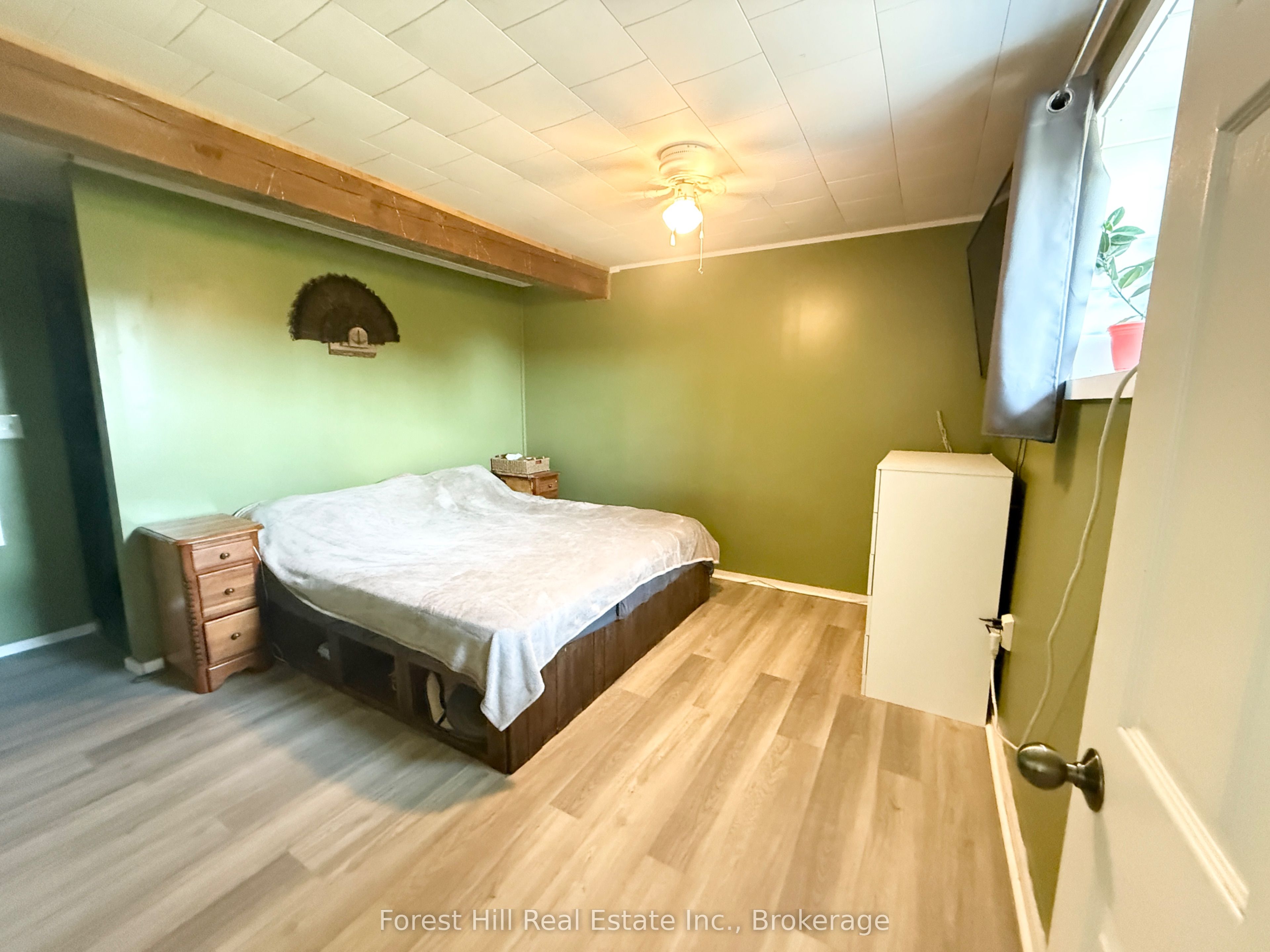 832 East Road Property Photo 26