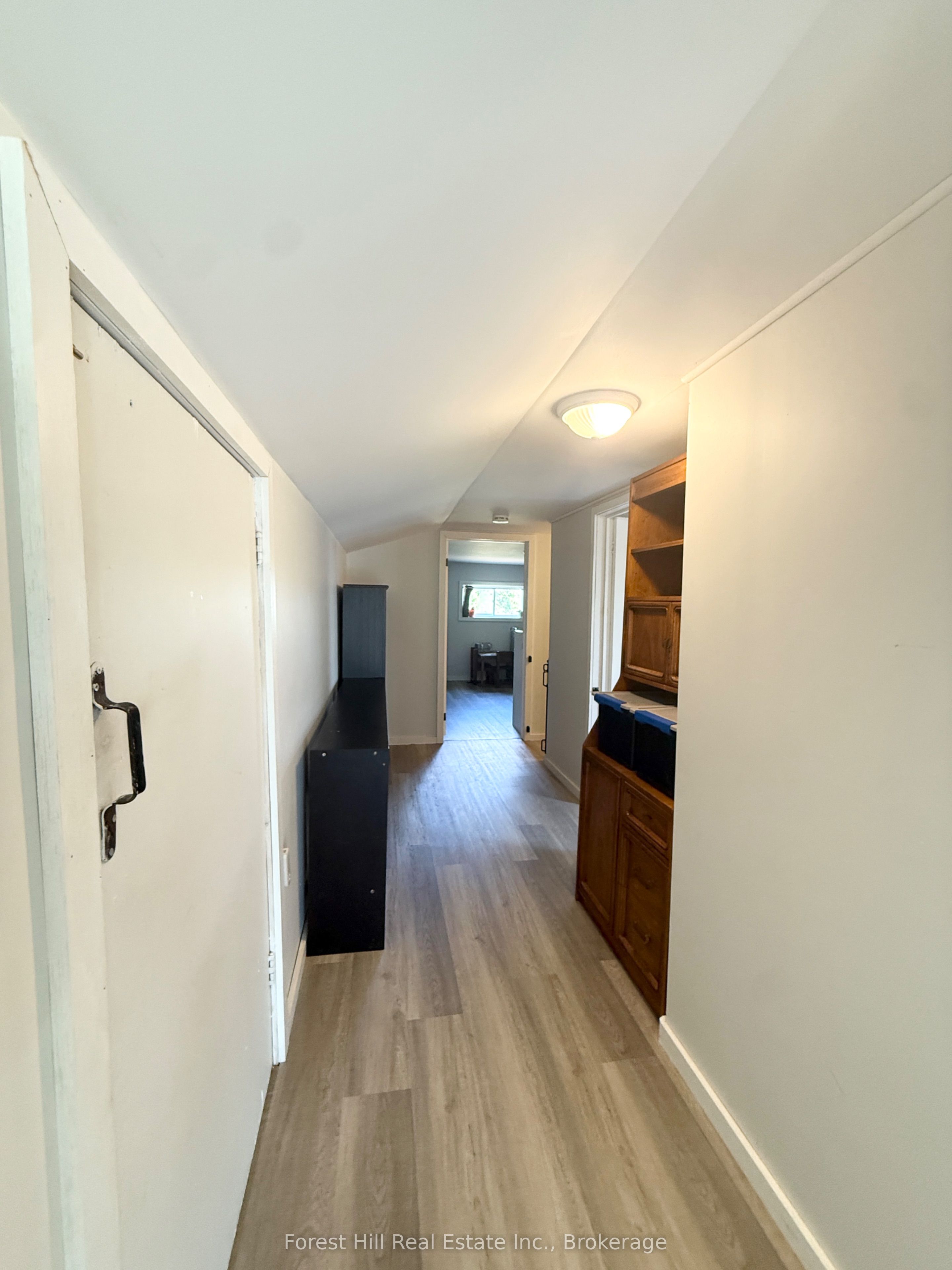 832 East Road Property Photo 35