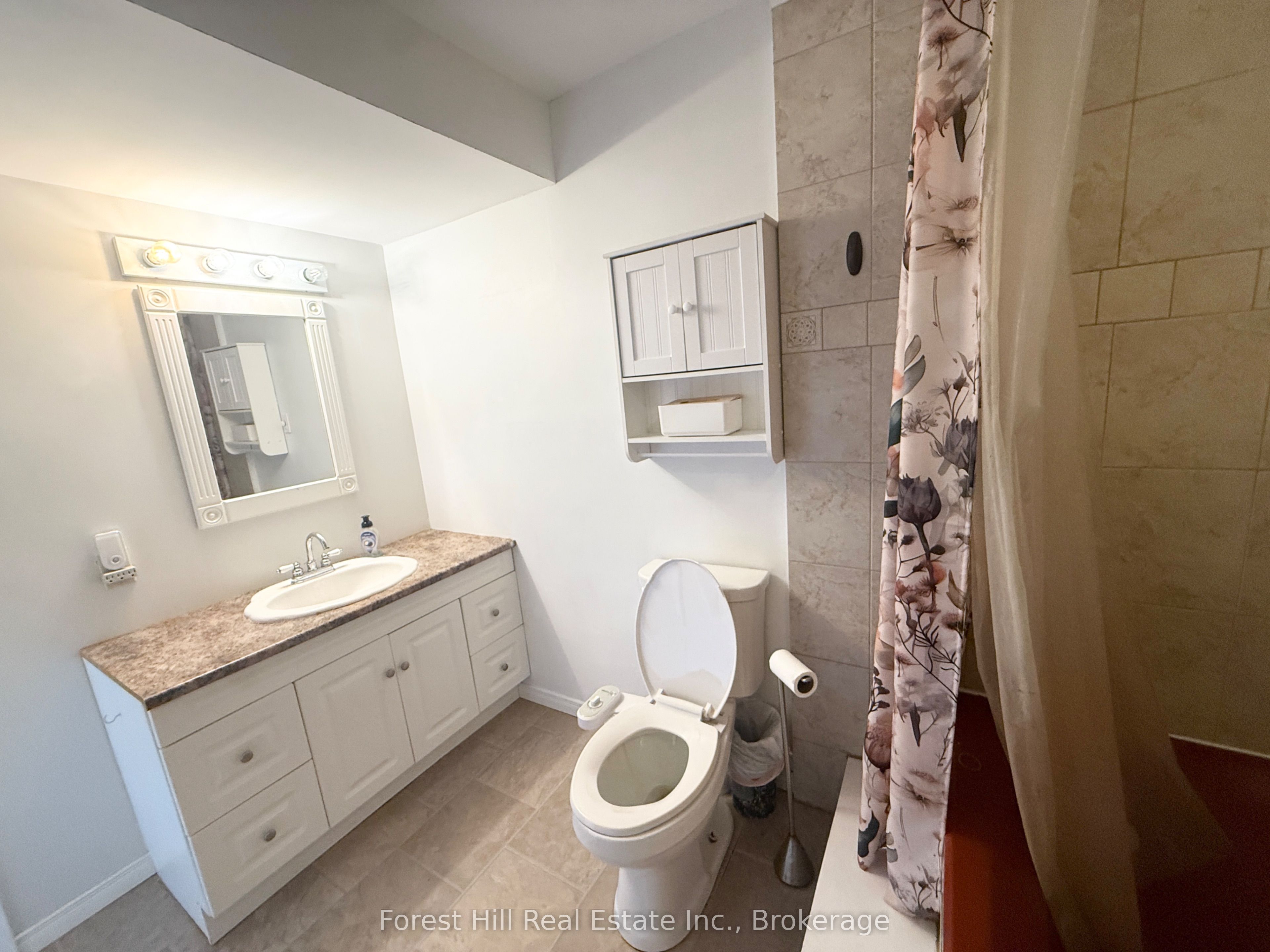 832 East Road Property Photo 42