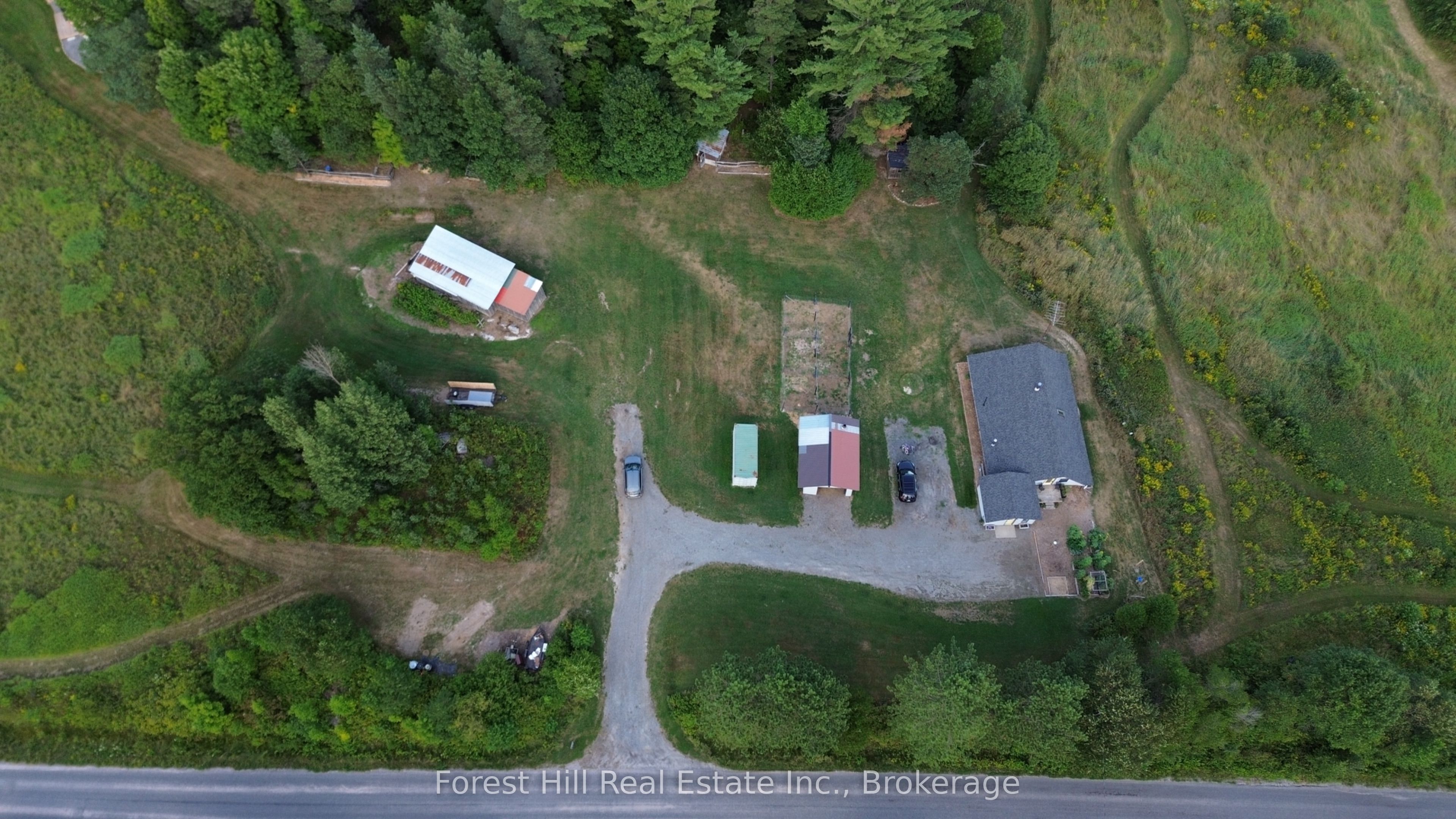 832 East Road Property Photo 49
