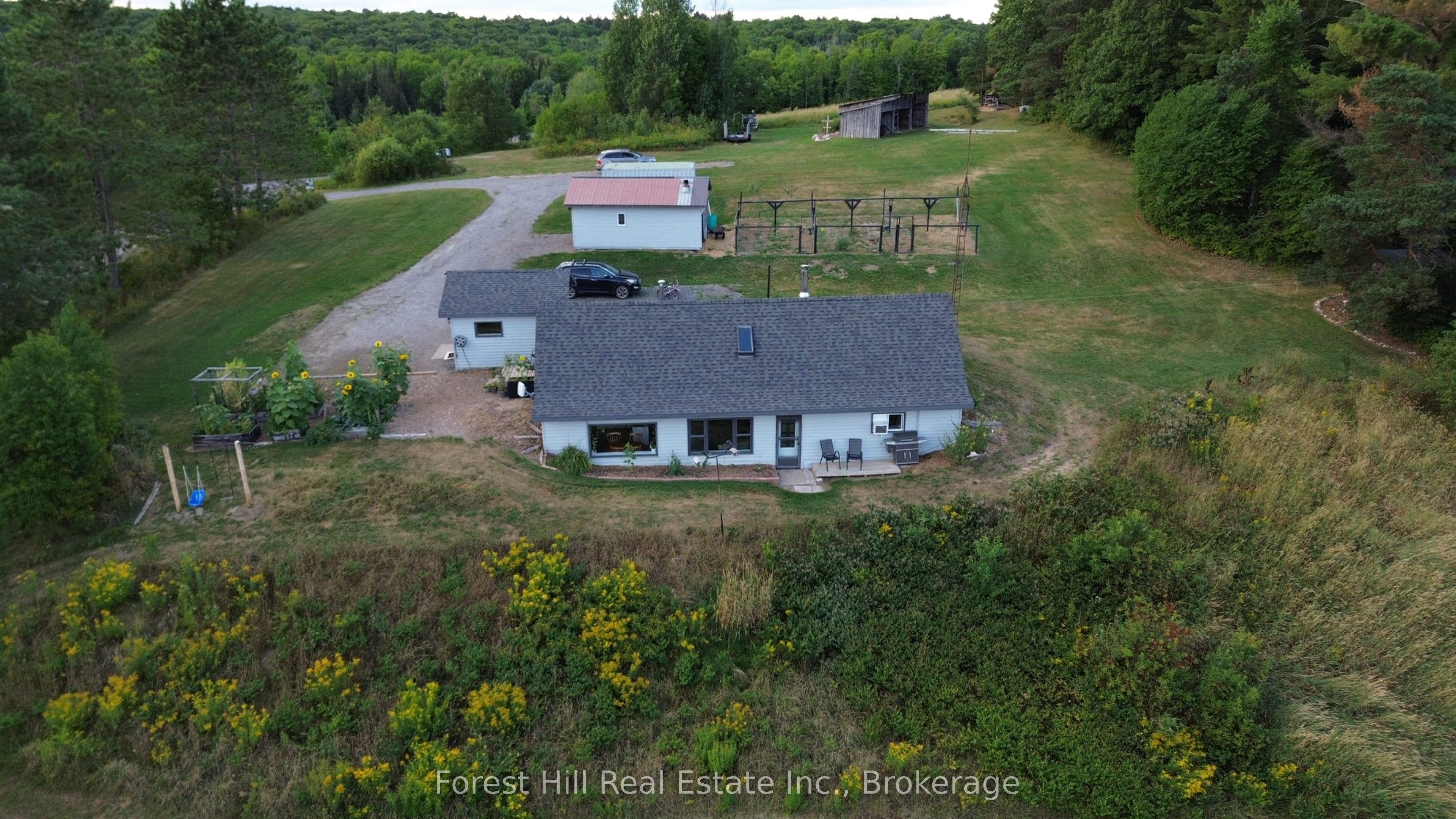 832 East Road Property Photo 50