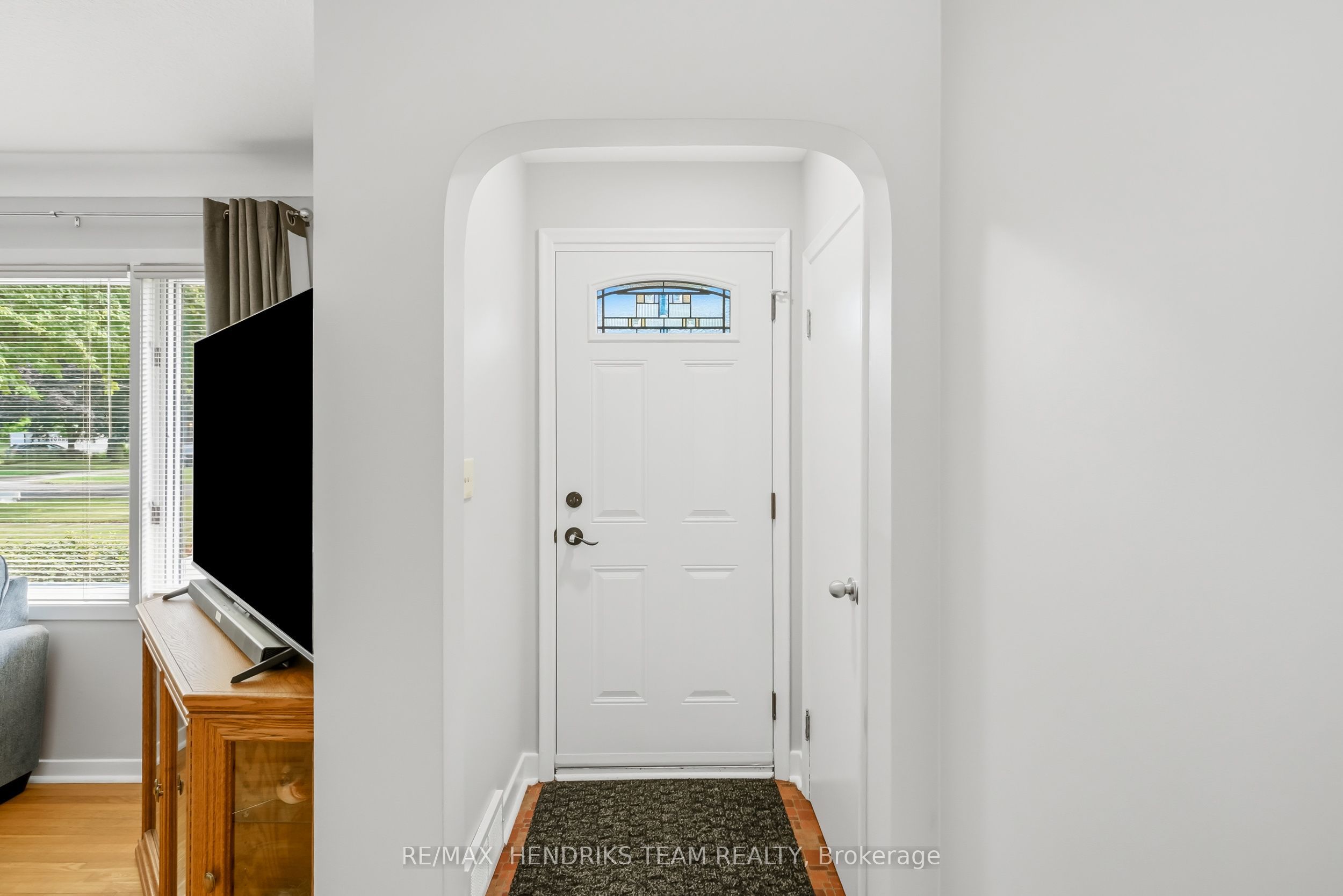 33 Nickerson Avenue Property Photo 3