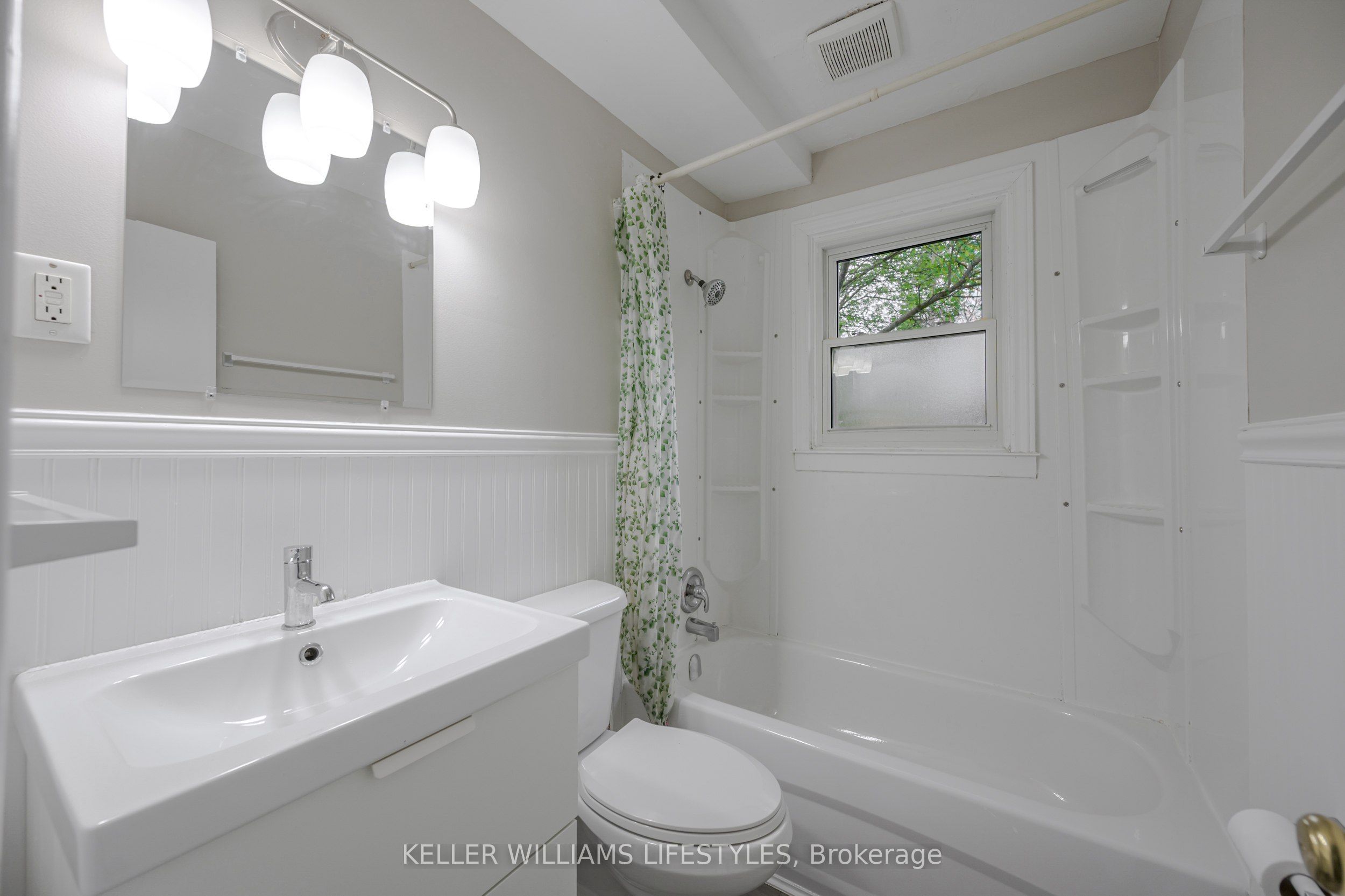 84 Wilson Avenue Main Property Photo 12
