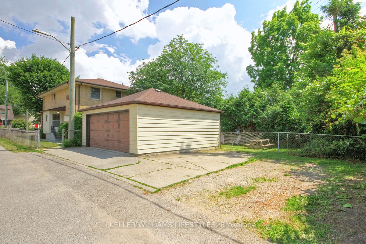 84 Wilson Avenue Main Property Photo 20