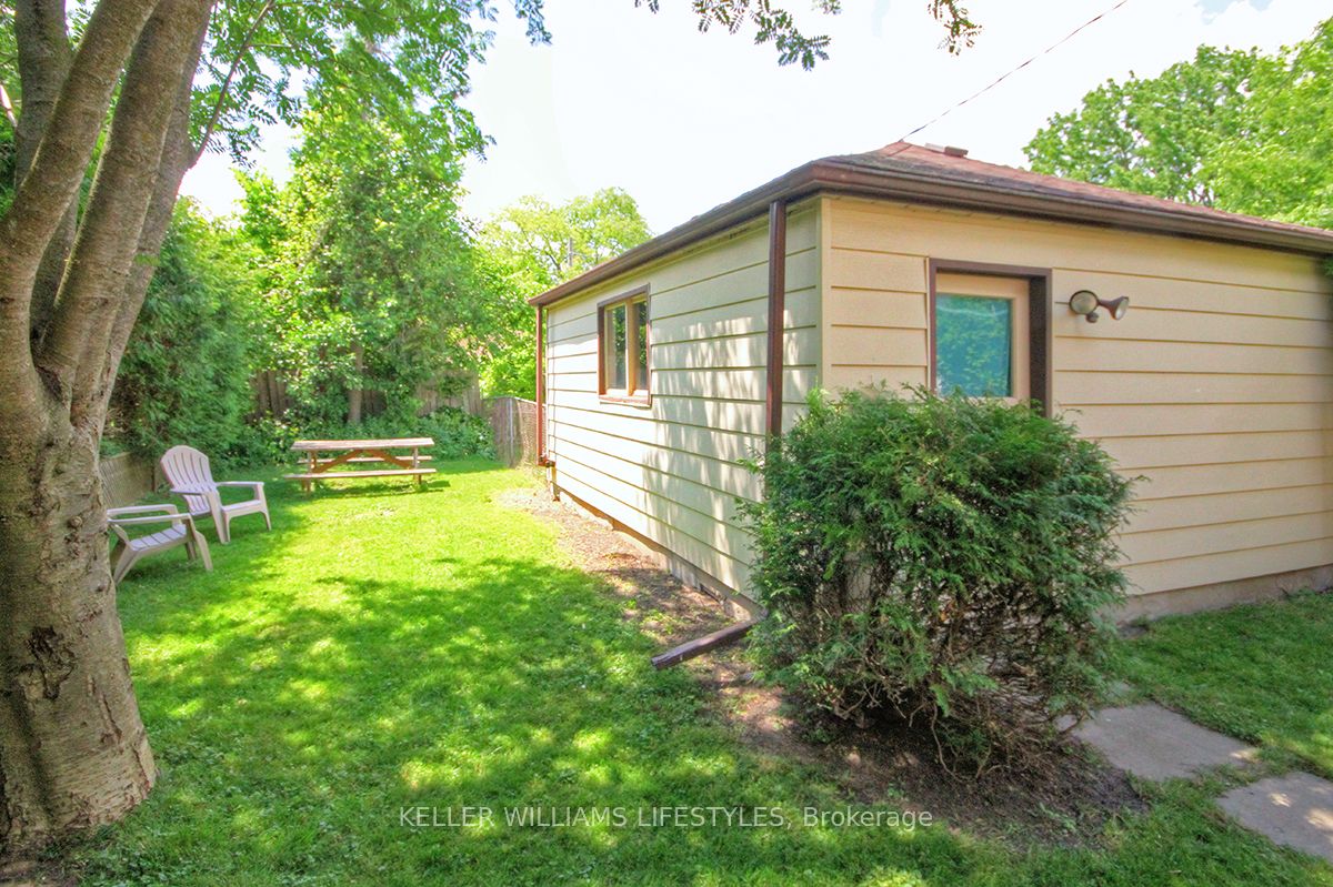 84 Wilson Avenue Main Property Photo 24