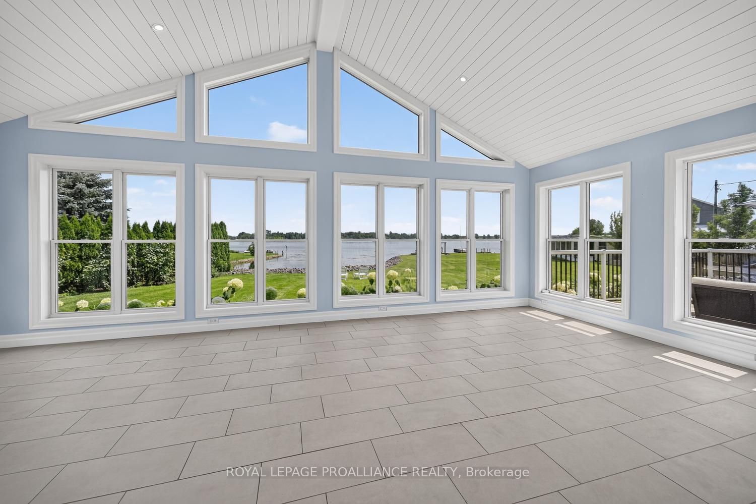 1637 County Rd 2 Road Property Photo 15