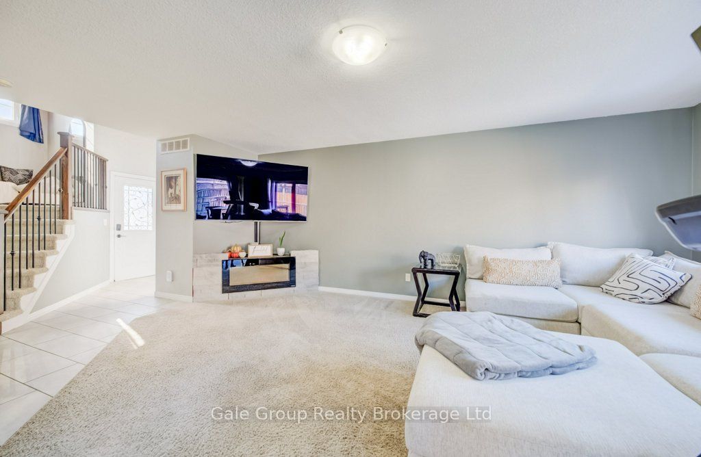 468 Champlain Avenue Property Photo 7
