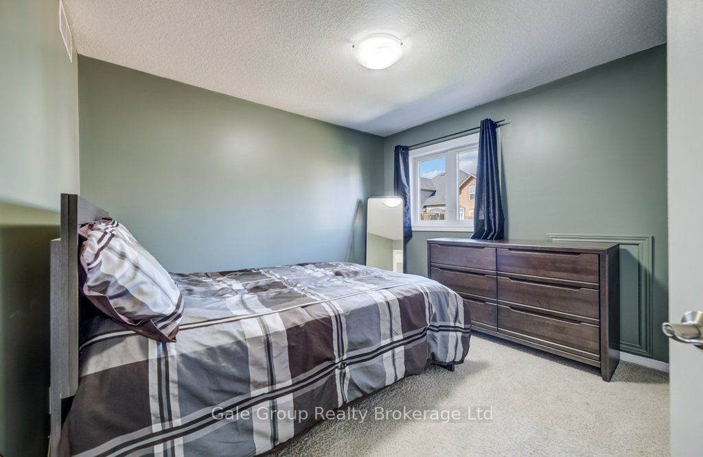 468 Champlain Avenue Property Photo 24