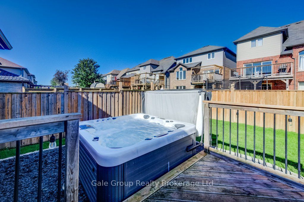 468 Champlain Avenue Property Photo 28