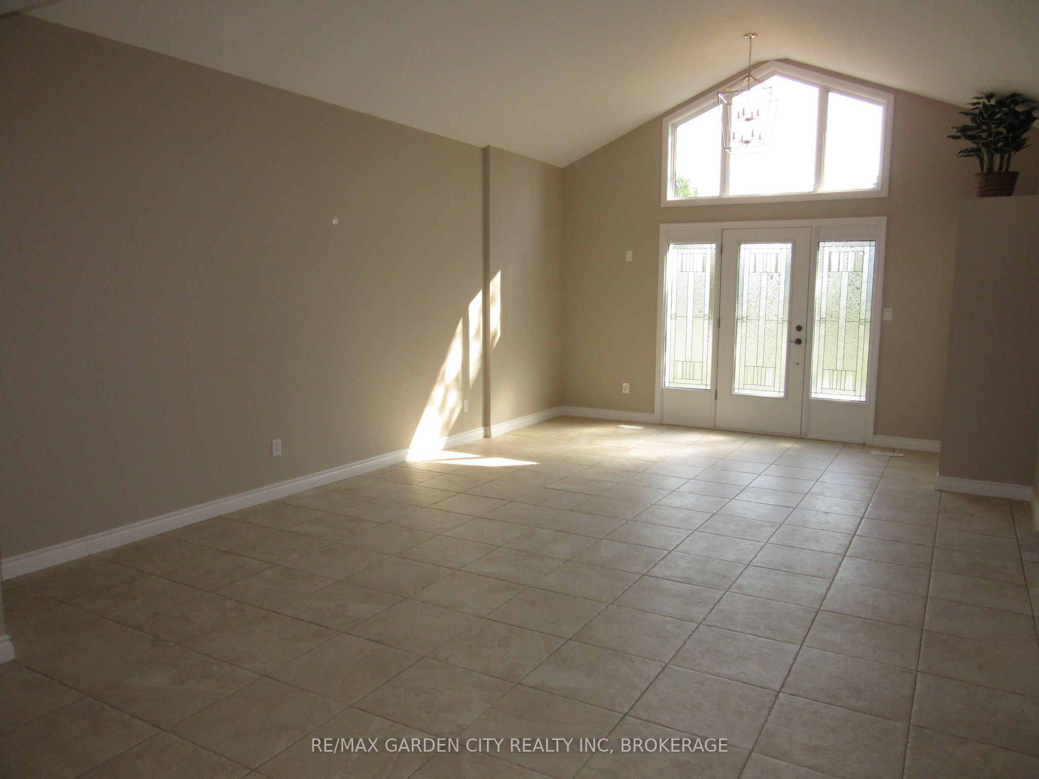 11981 Morris Road Property Photo 3