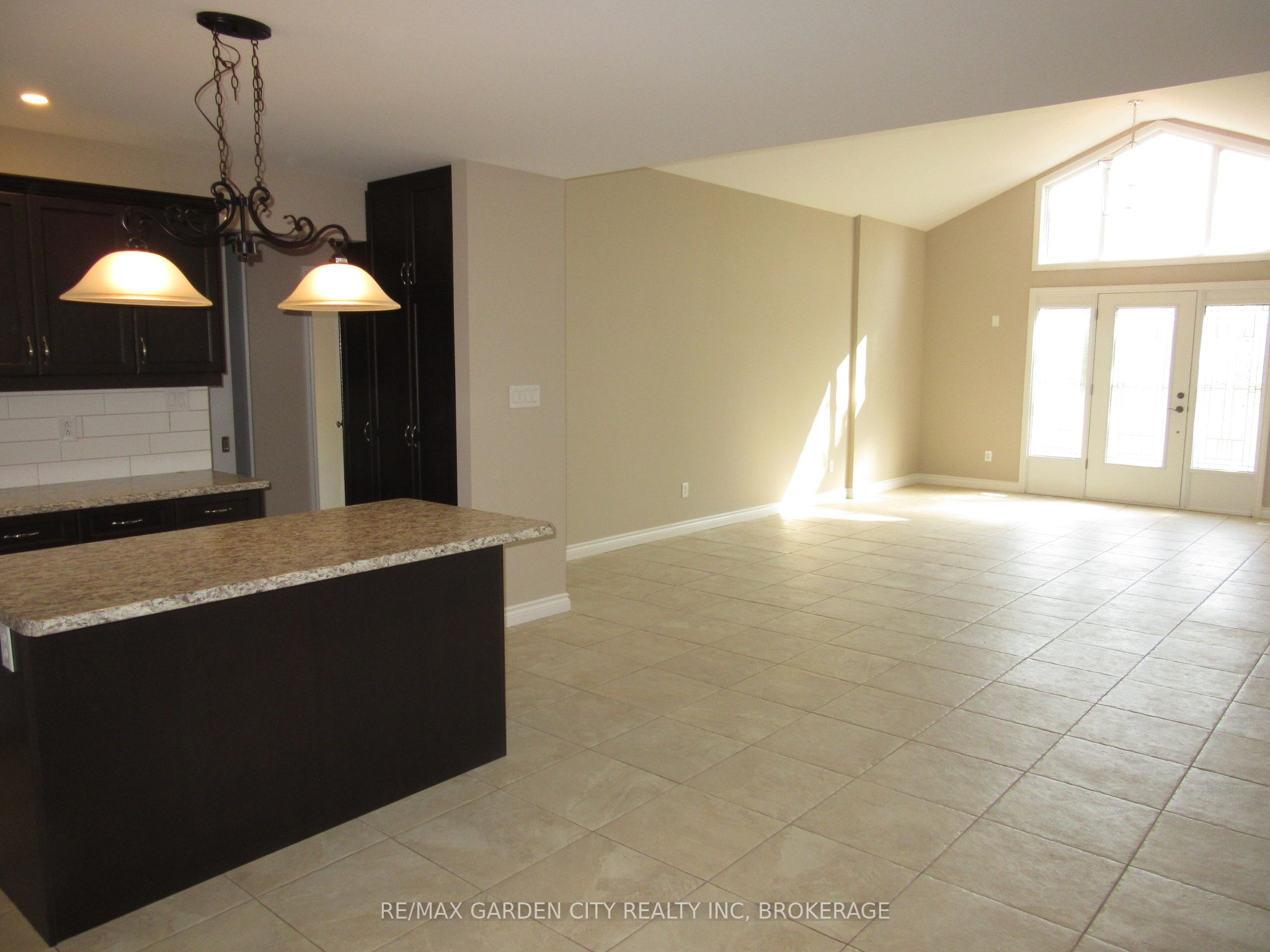 11981 Morris Road Property Photo 4