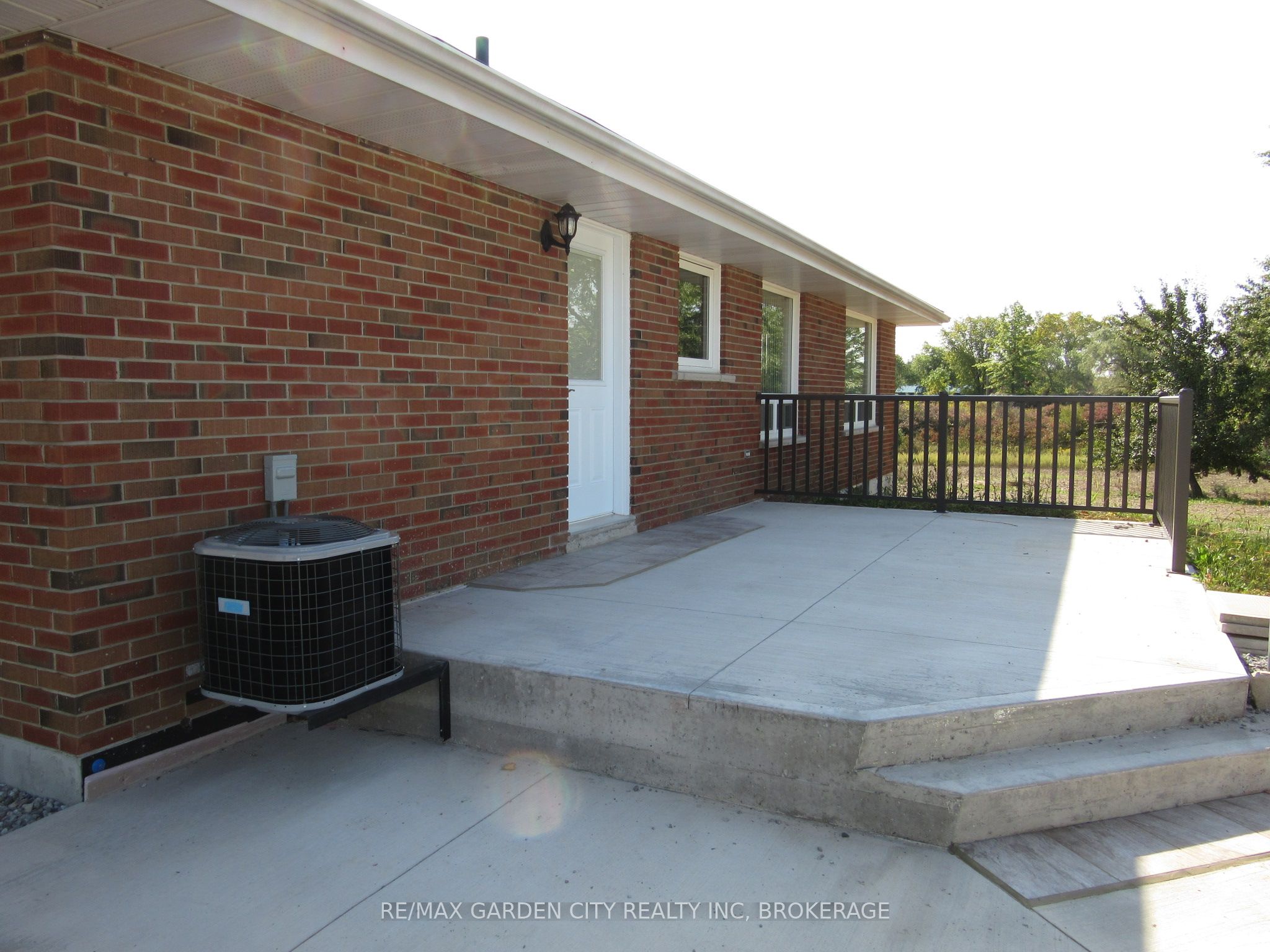 11981 Morris Road Property Photo 18