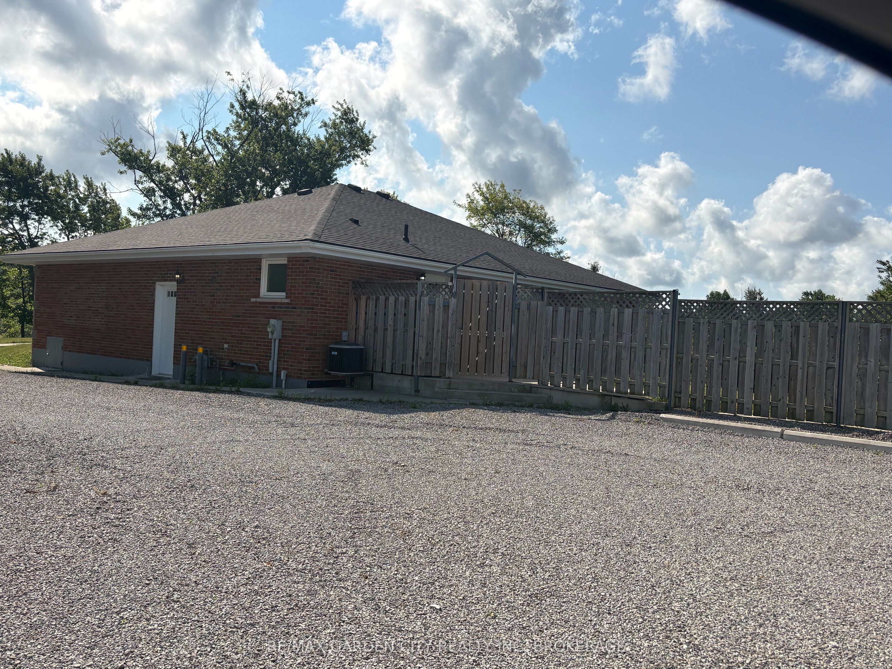 11981 Morris Road Property Photo 21