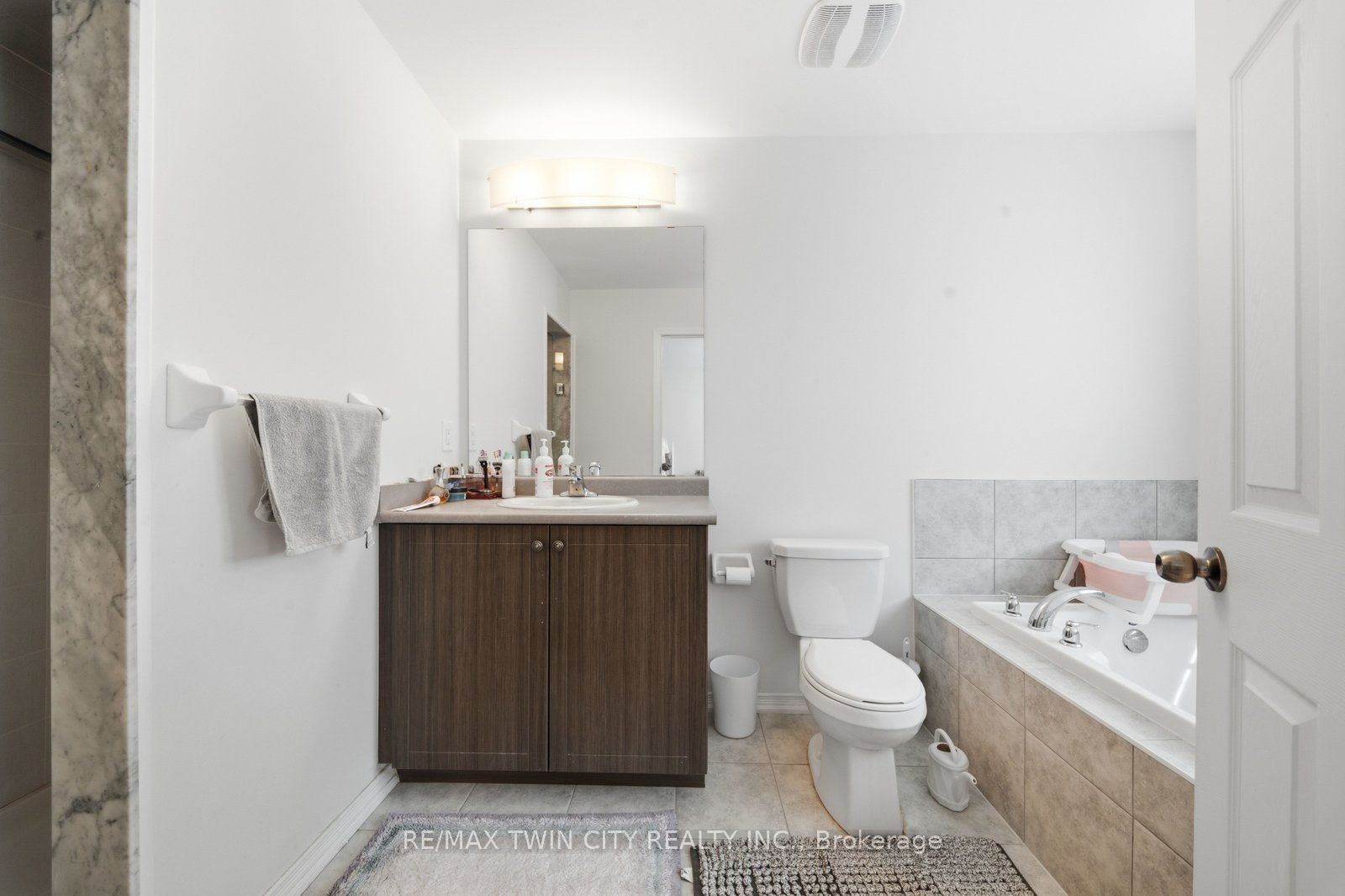 32 Cole Crescent Property Photo 17