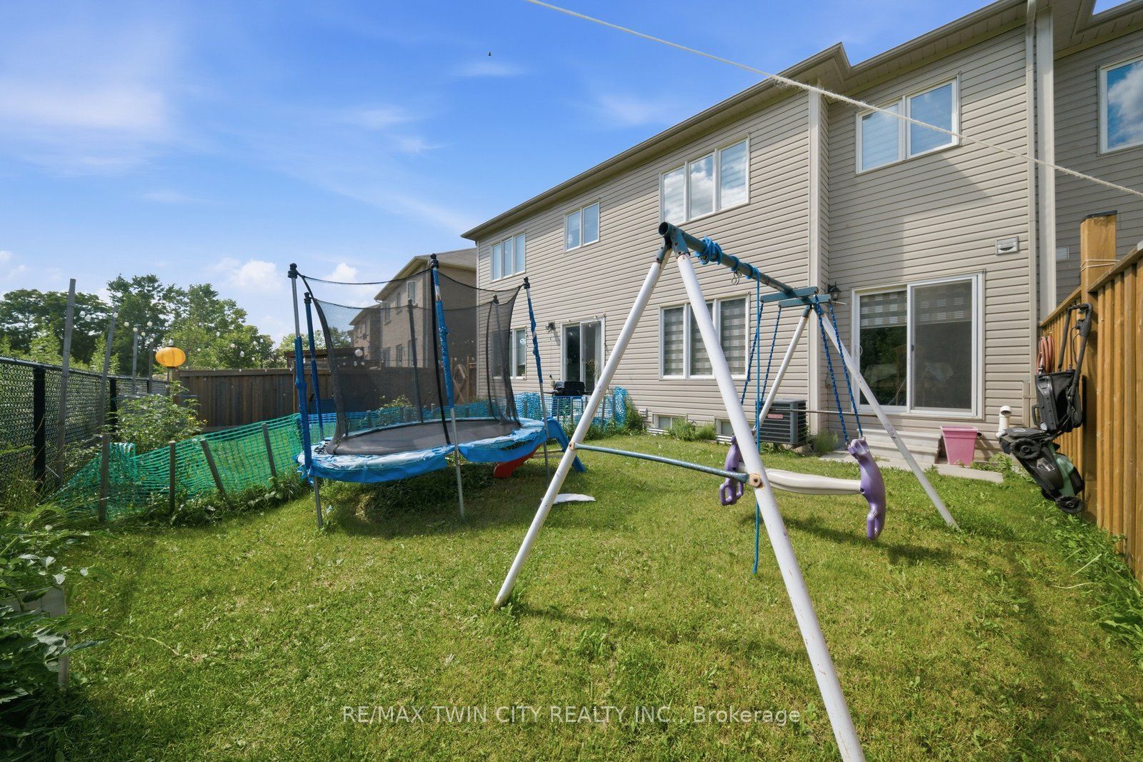 32 Cole Crescent Property Photo 20