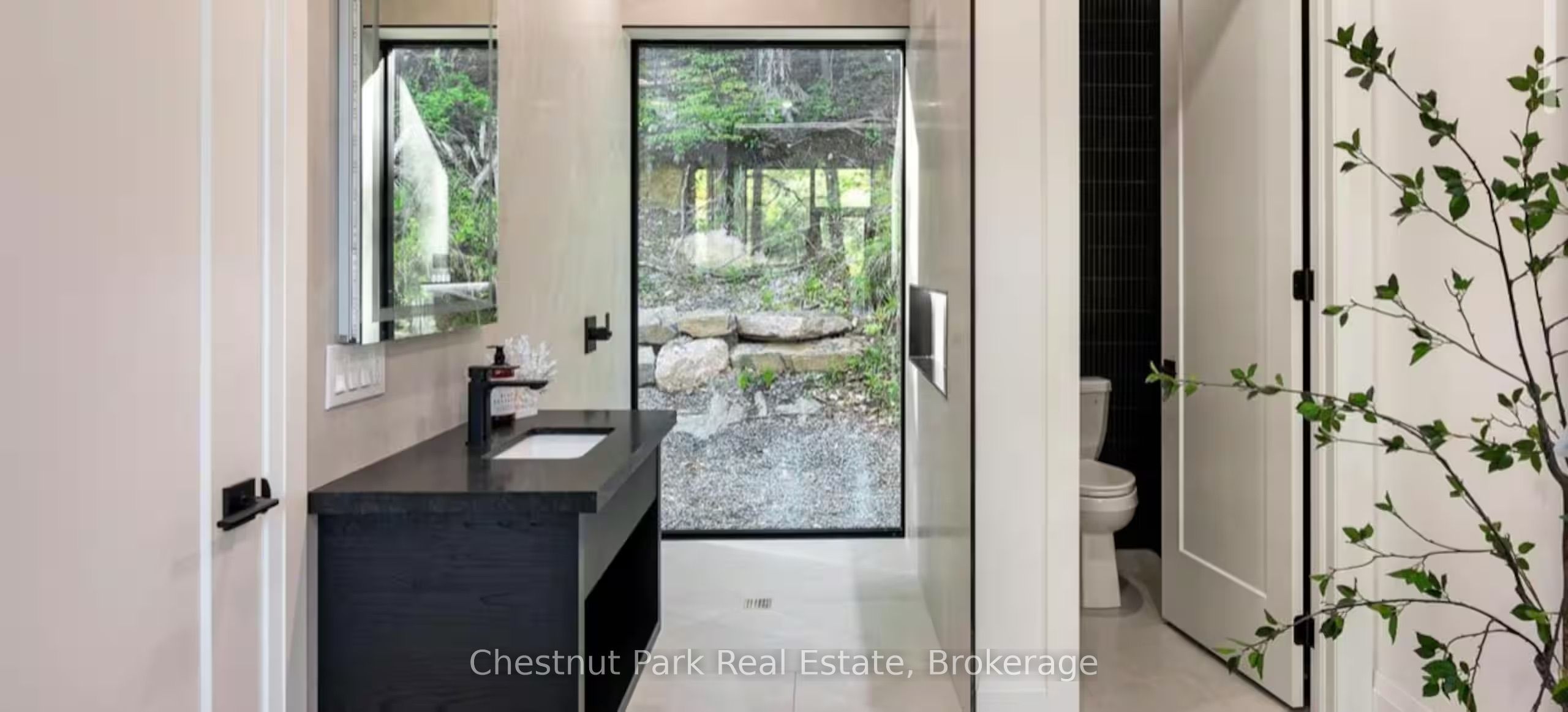 1036 Carlson Place Property Photo 14