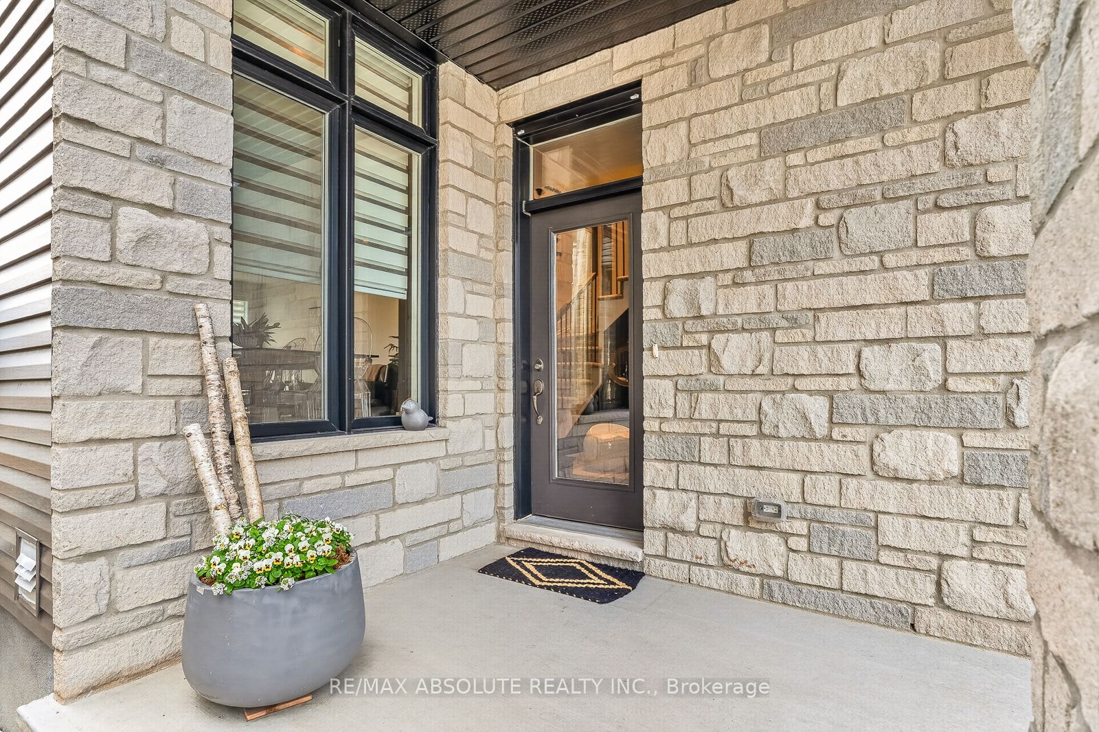 75 O'donovan Drive Property Photo 4