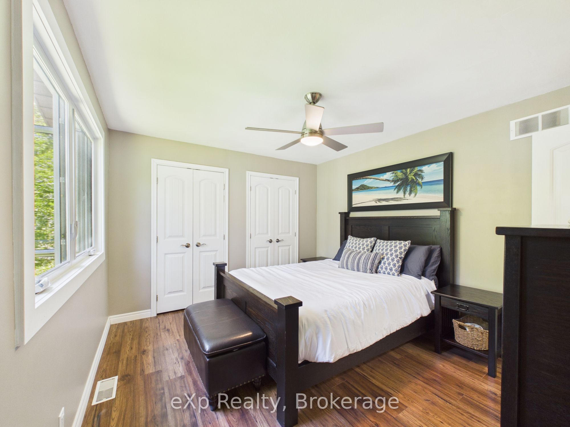 330 Tyendinaga Drive Property Photo 21