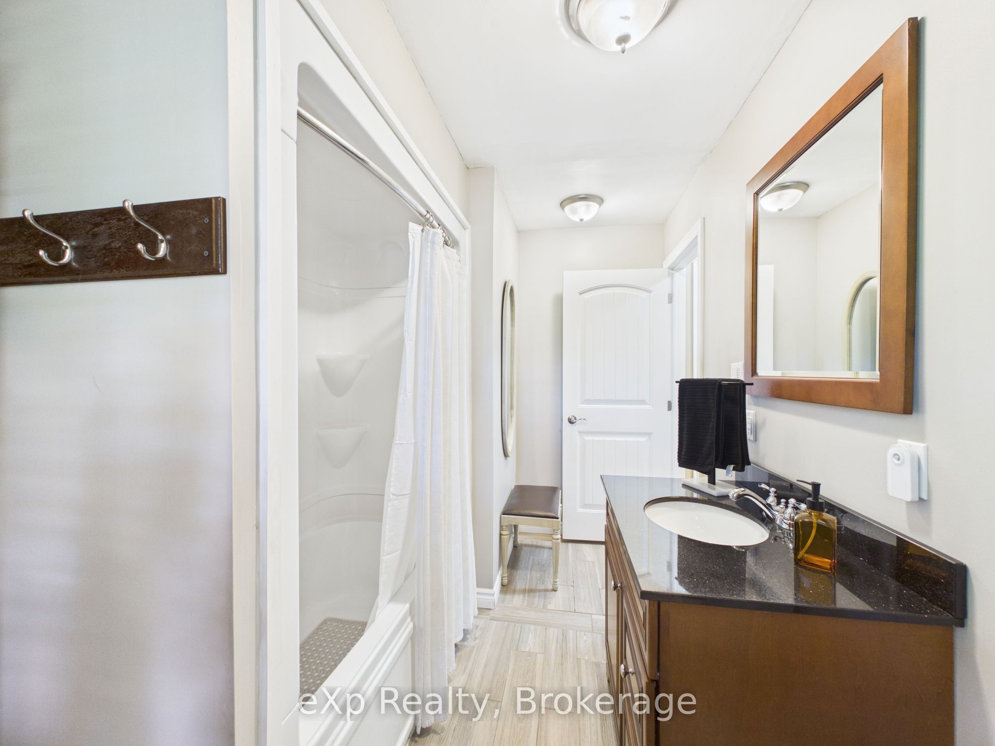 330 Tyendinaga Drive Property Photo 25
