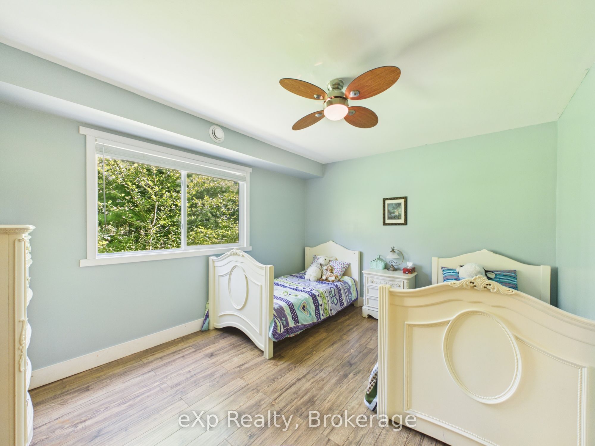 330 Tyendinaga Drive Property Photo 29