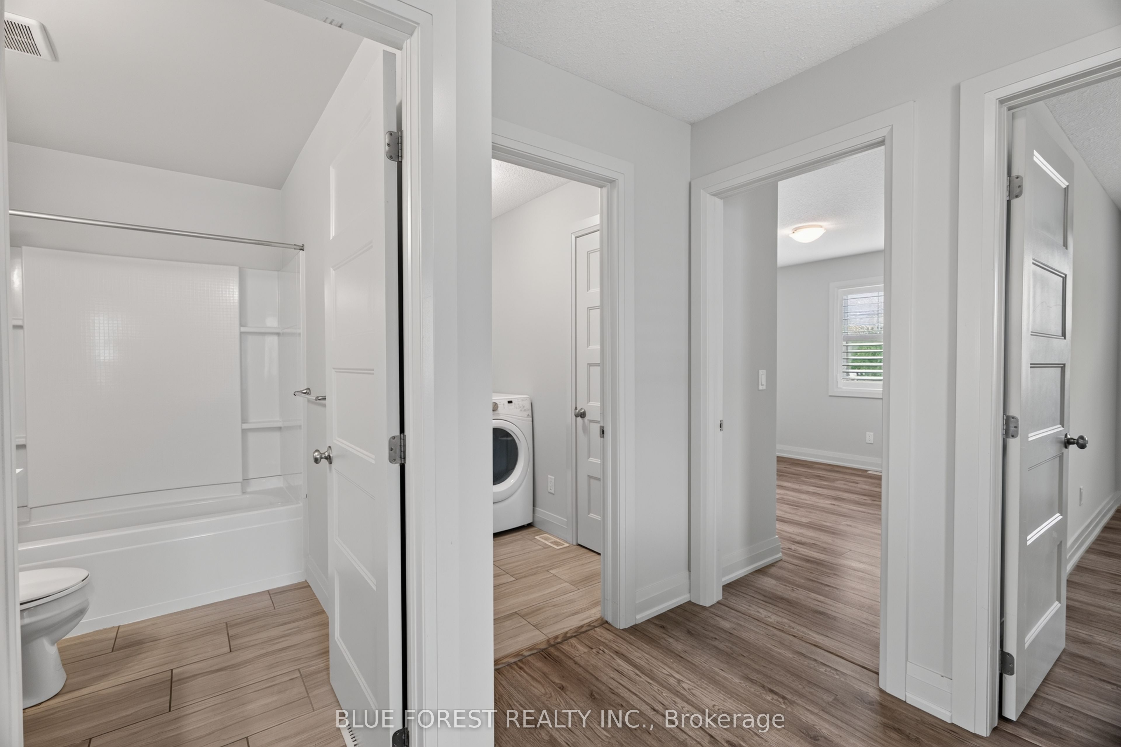 3025 Singleton Avenue 126 Property Photo 11