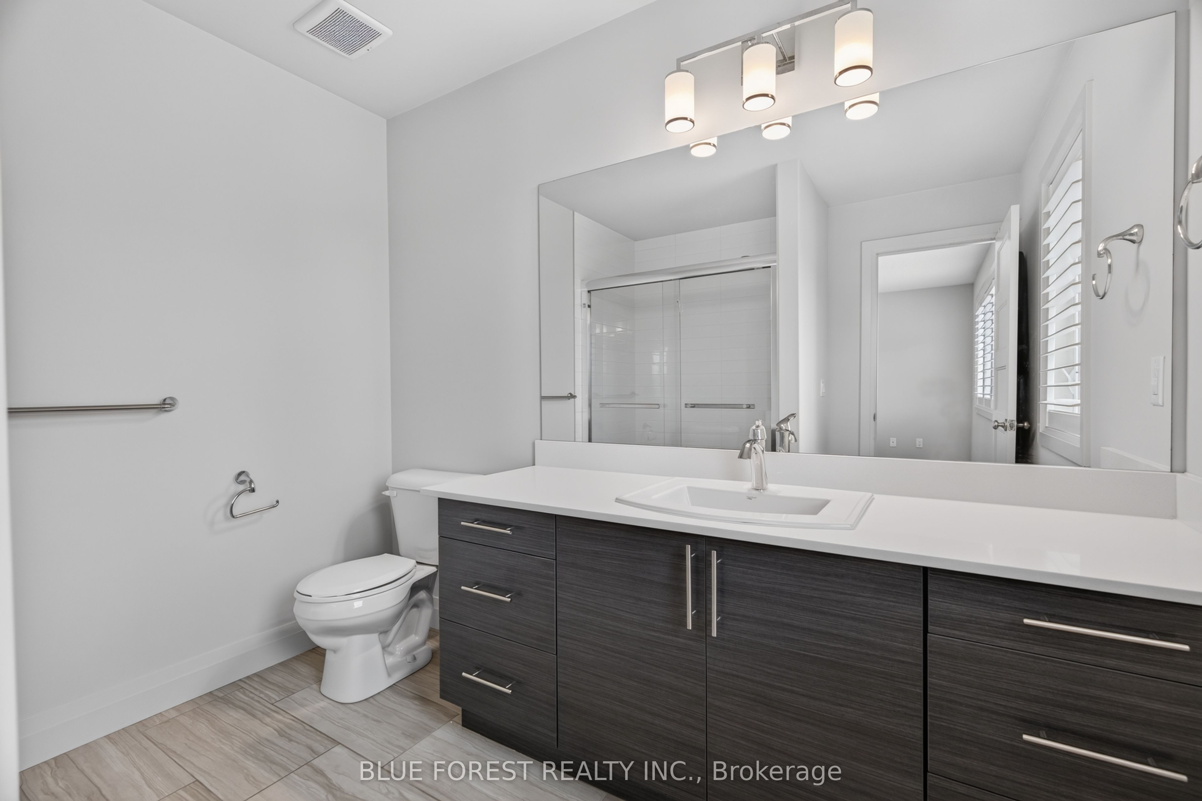 3025 Singleton Avenue 126 Property Photo 15