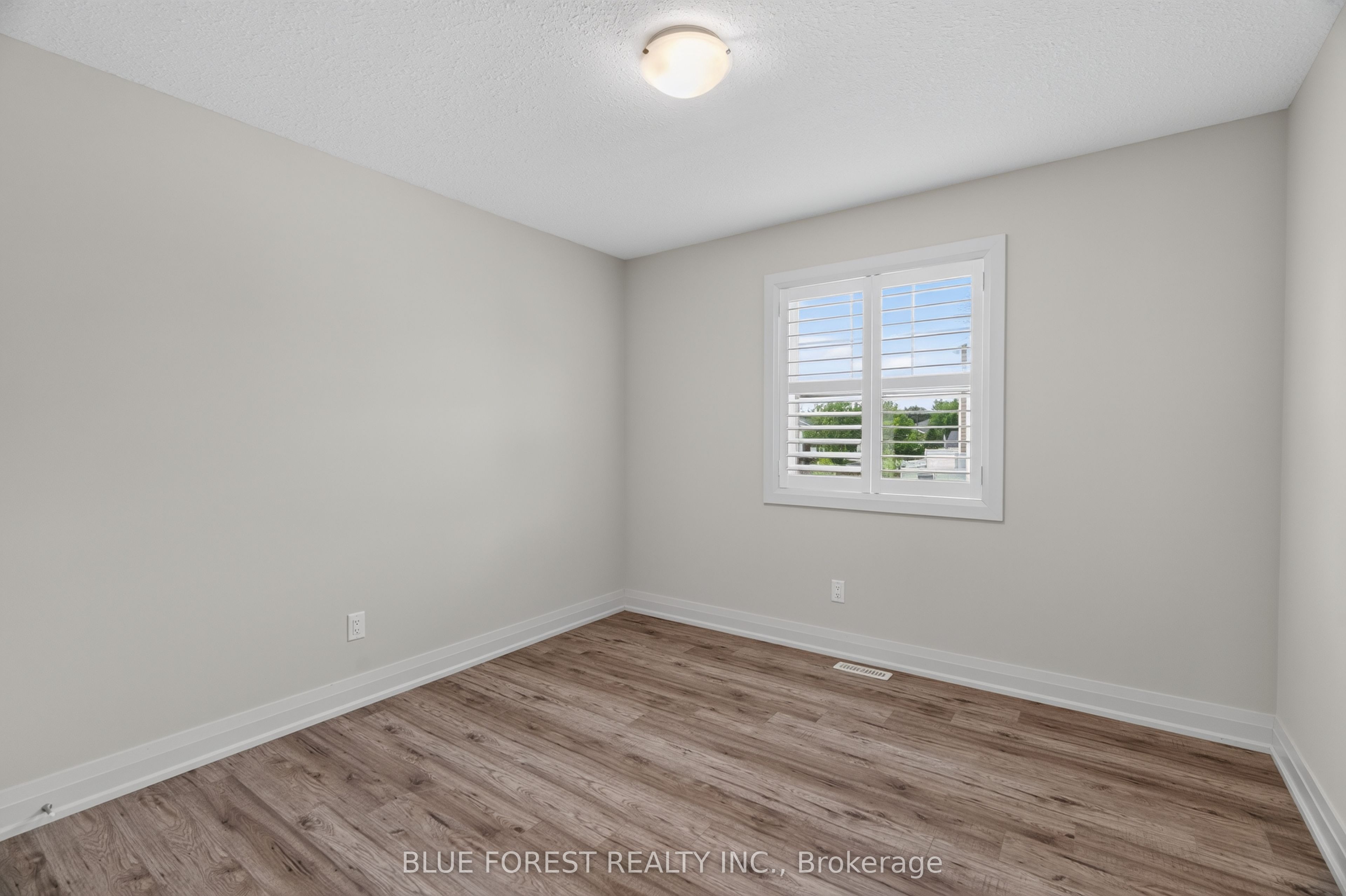 3025 Singleton Avenue 126 Property Photo 19