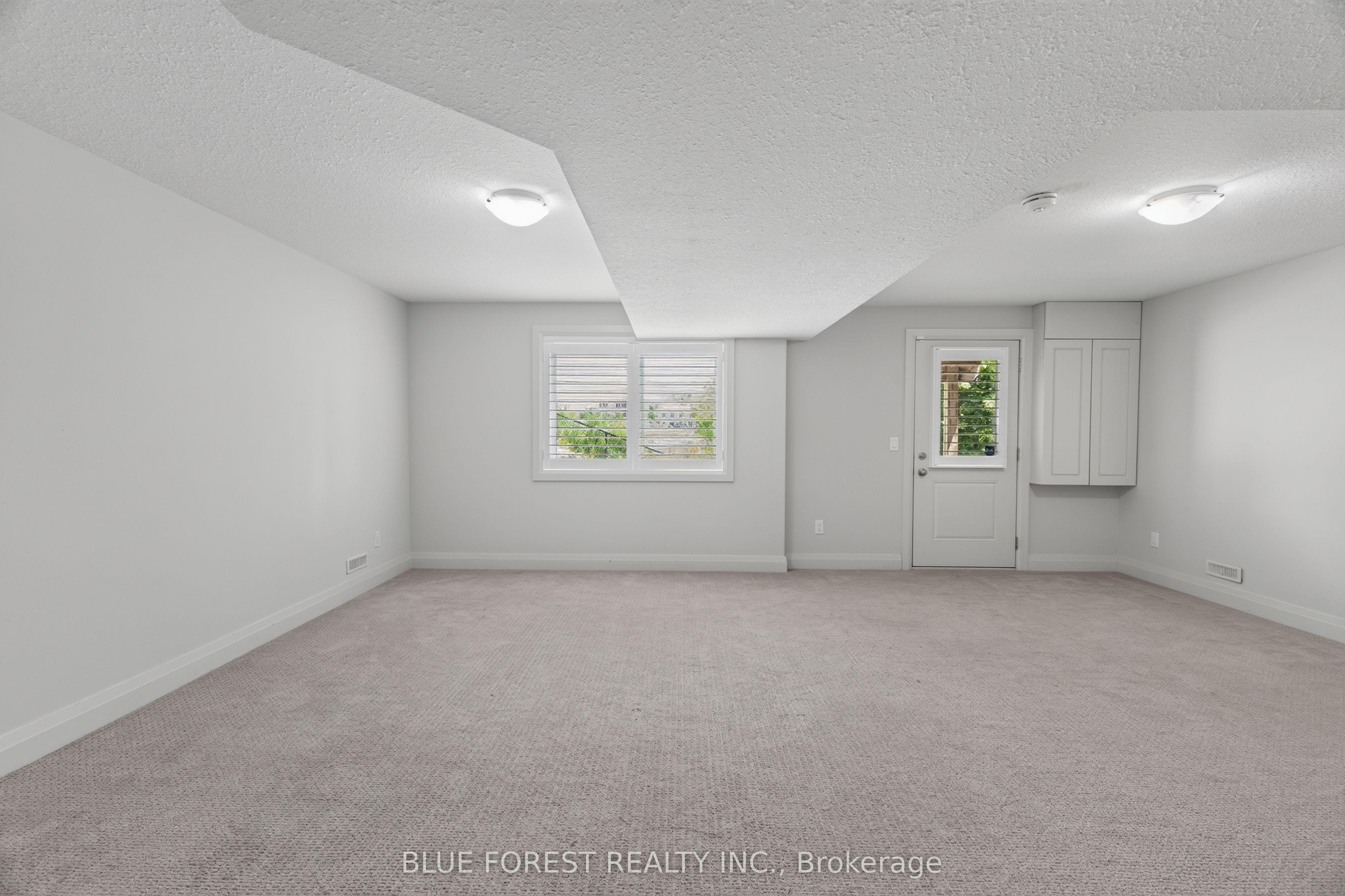 3025 Singleton Avenue 126 Property Photo 23