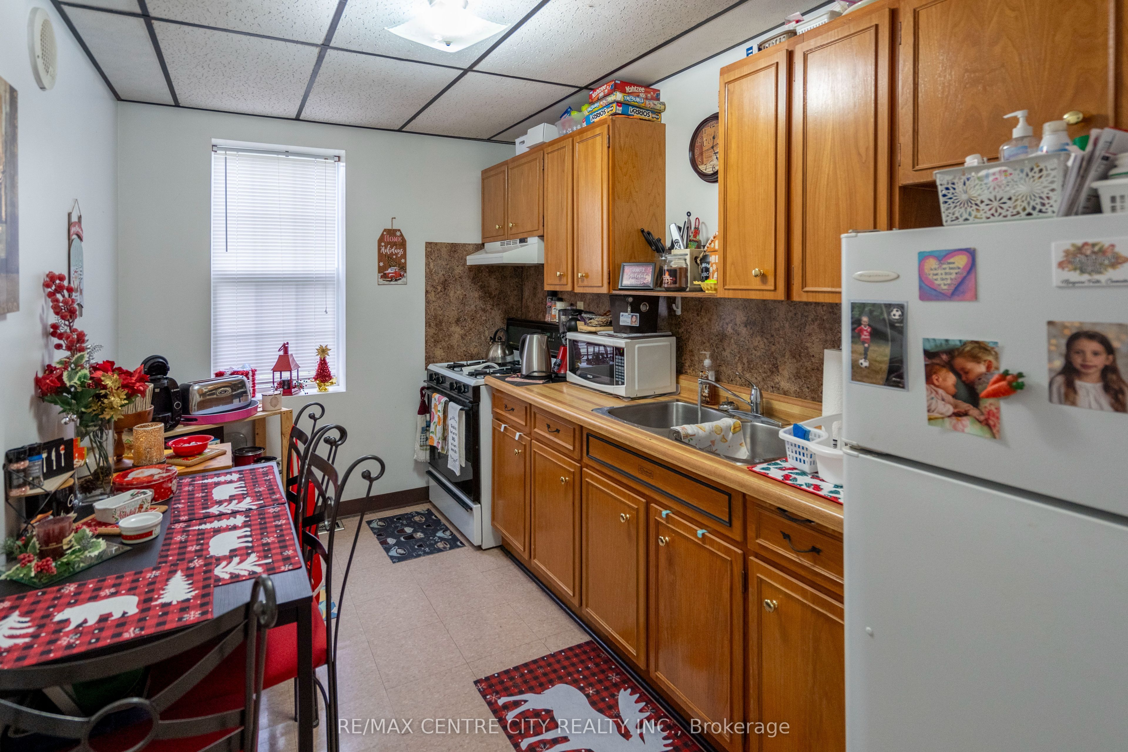 79 Front Street W Property Photo 10